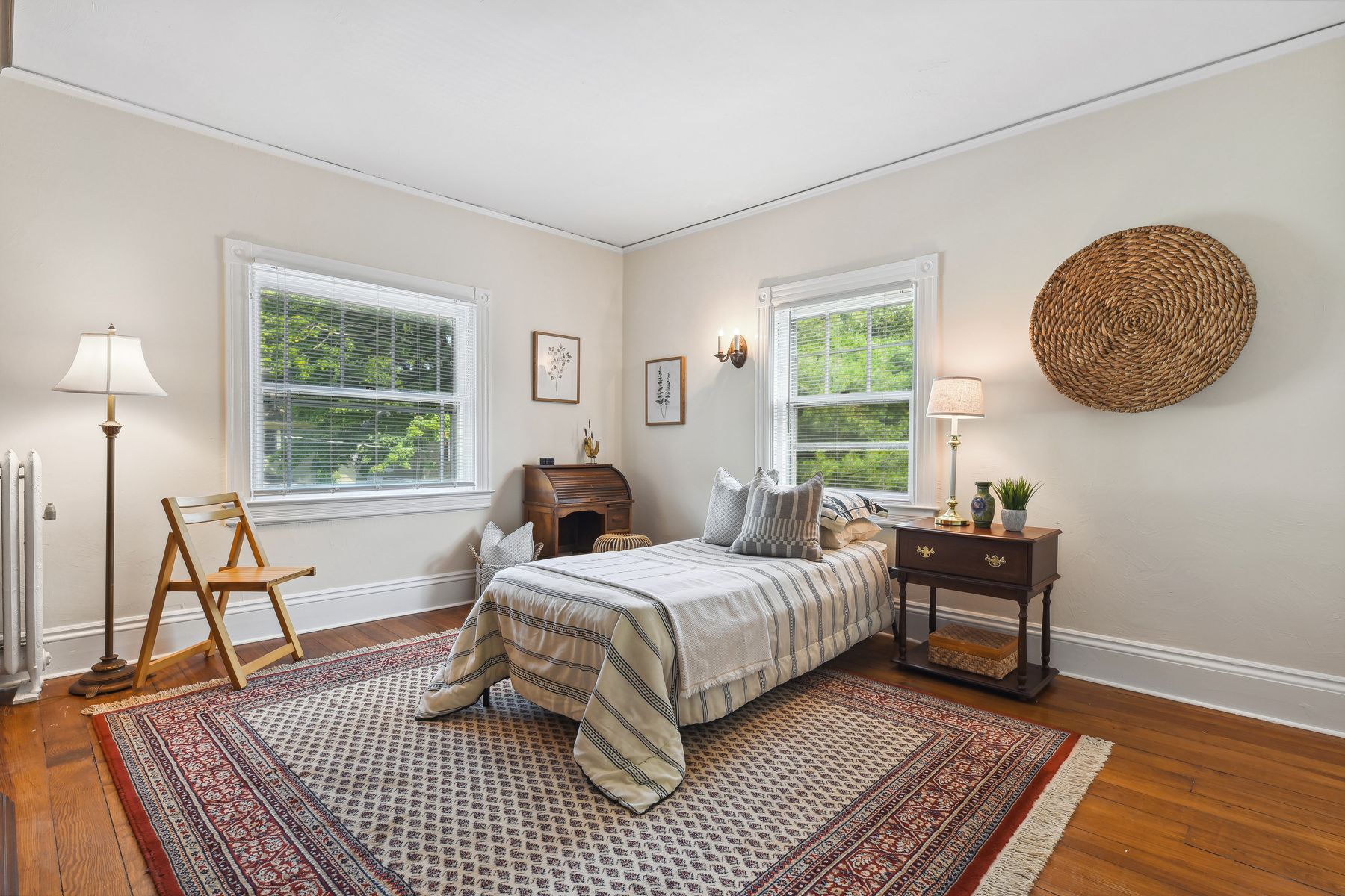 12 Shadyside Avenue 