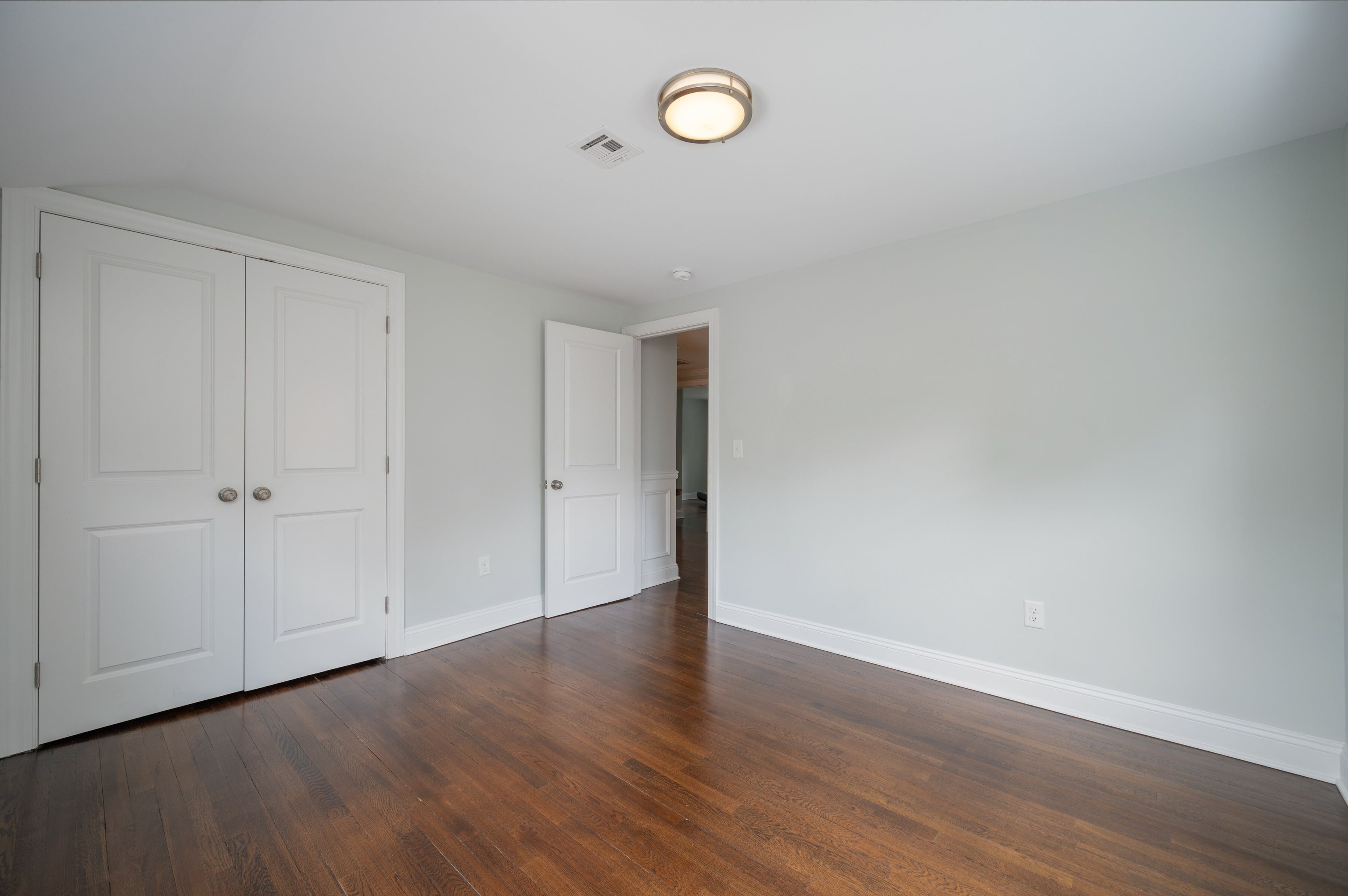 22 University Avenue 