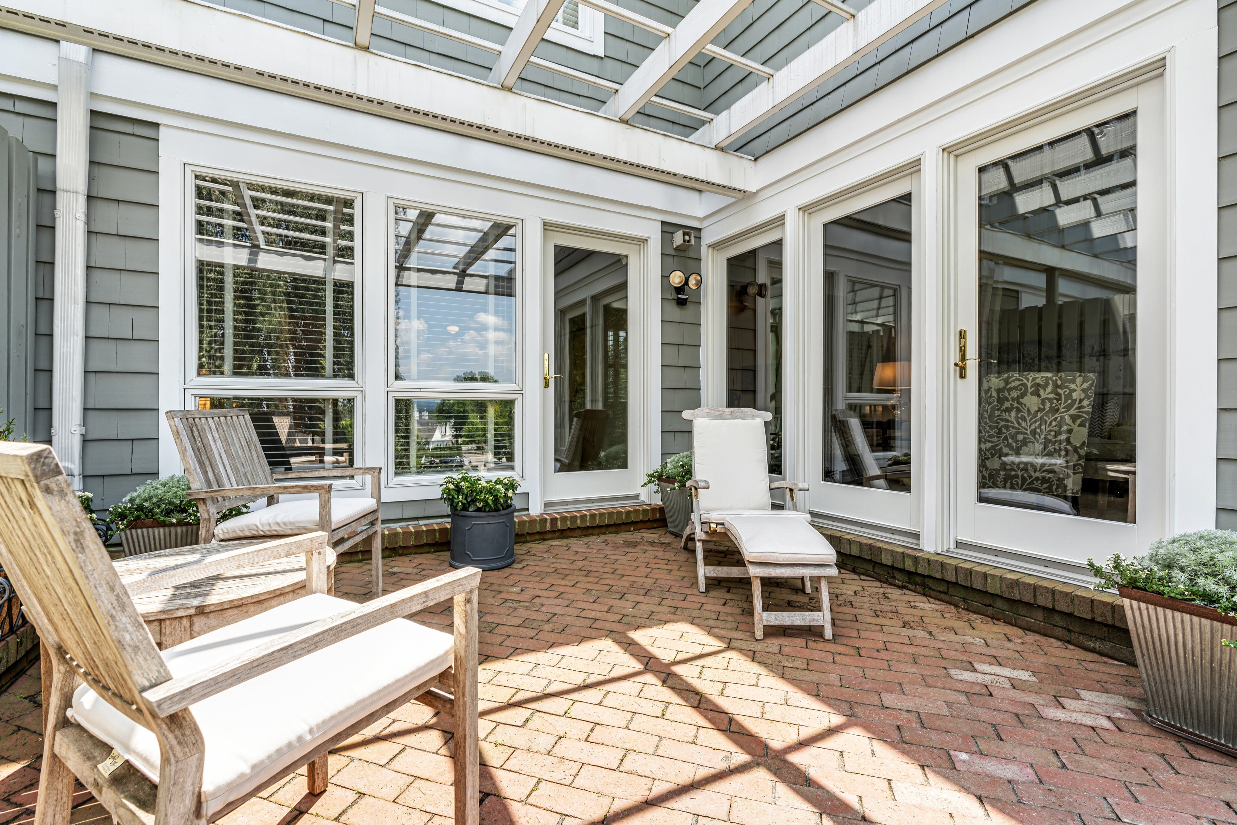 15 Boxwood Drive 