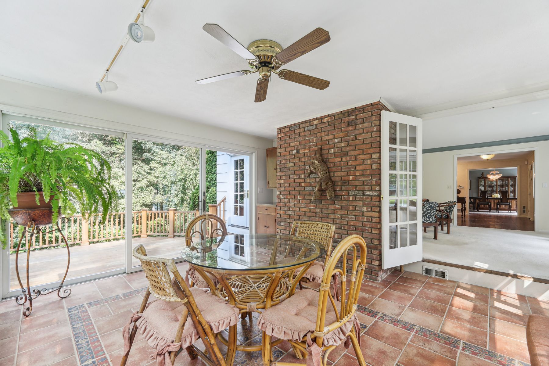47 Greenbriar Drive 