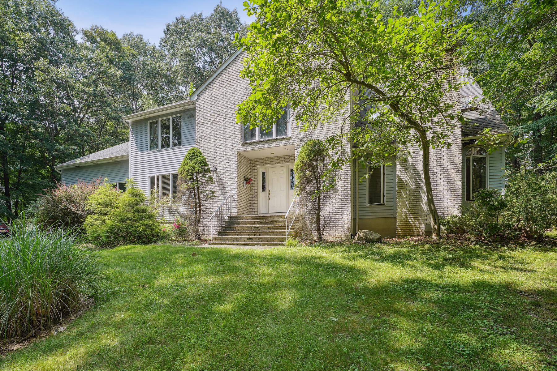 44 Tower Hill Lane 