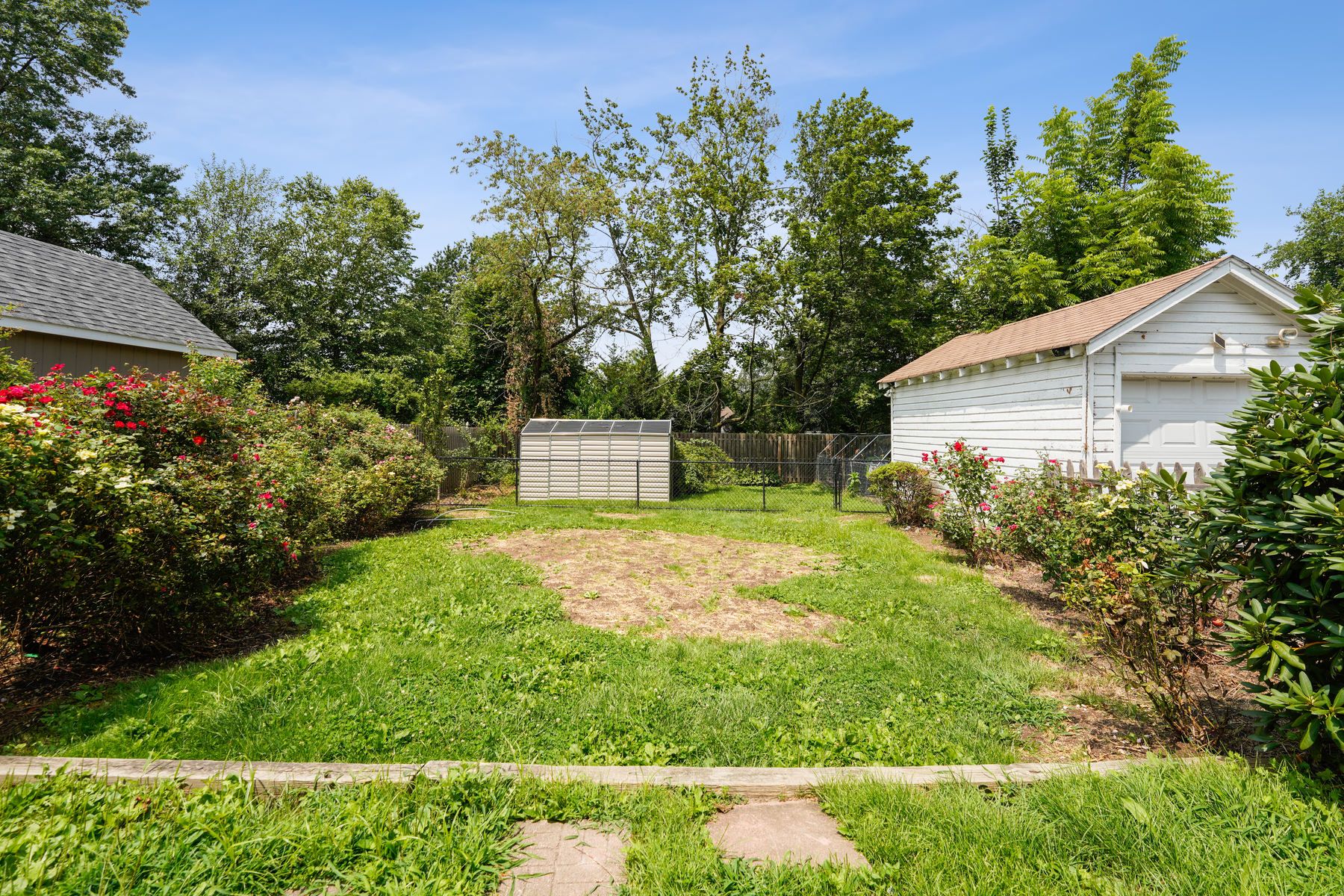 19 Lane Ave 