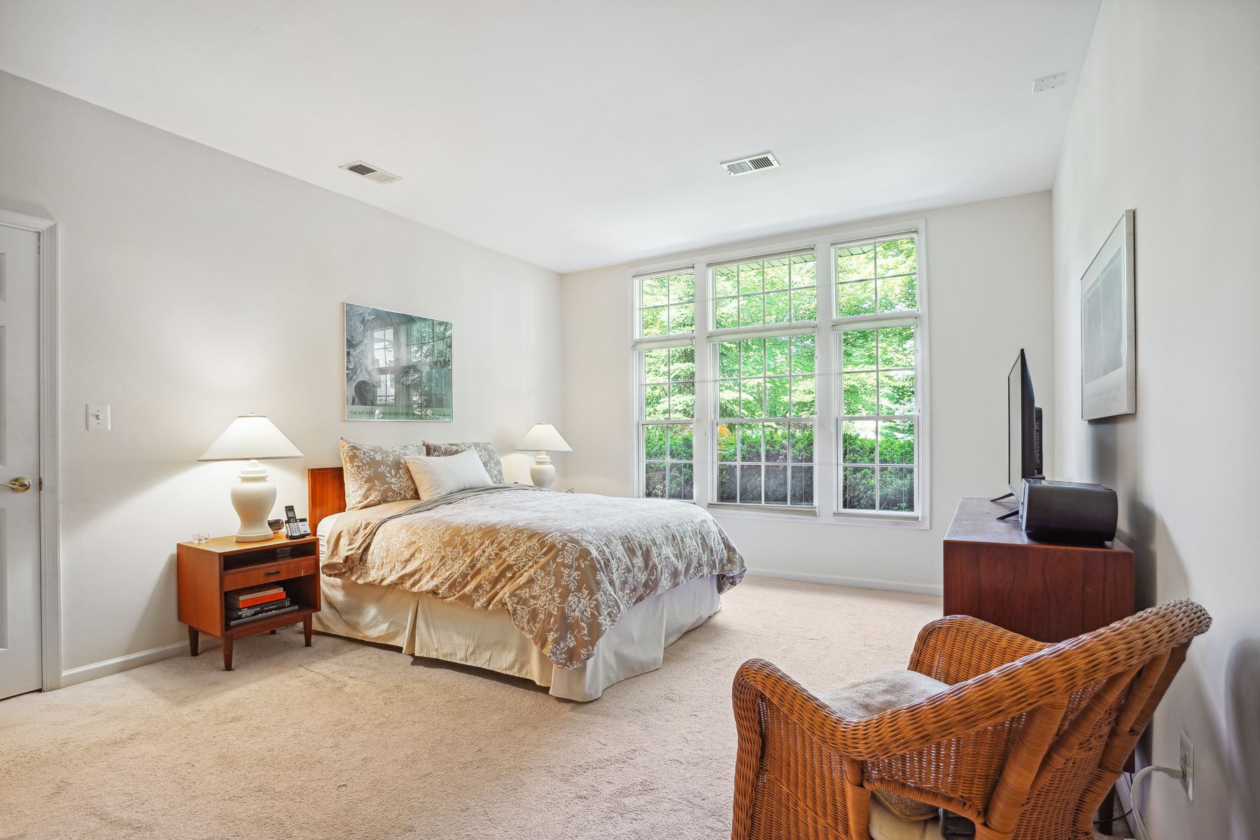 629 Binghampton Lane 