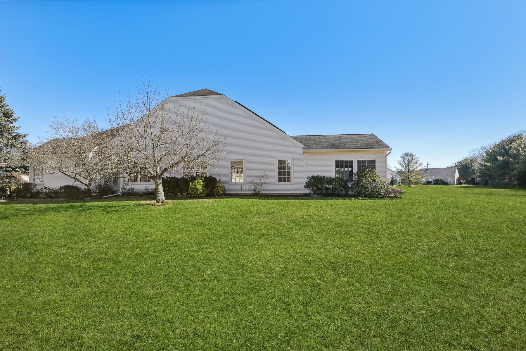 11 Edgeworth Cir 