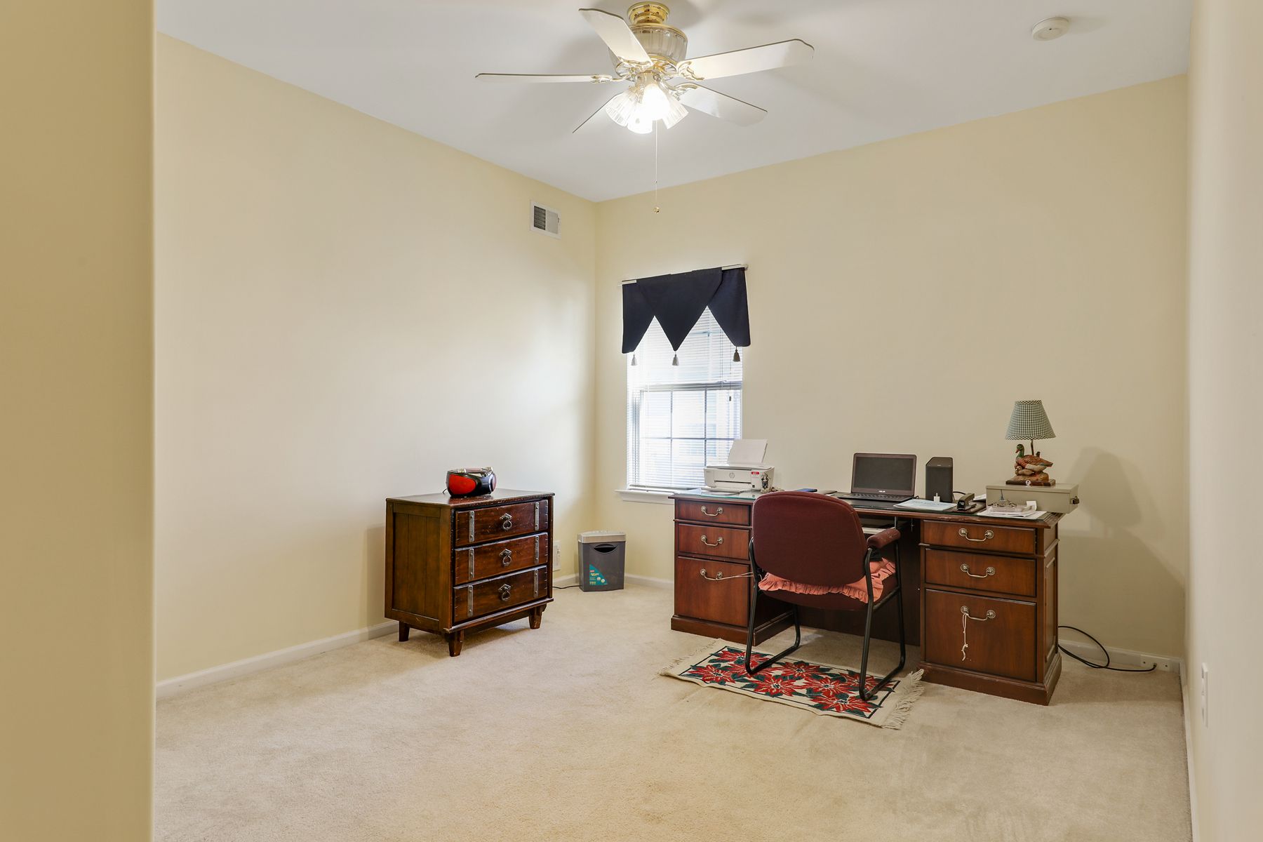 11 Edgeworth Cir 