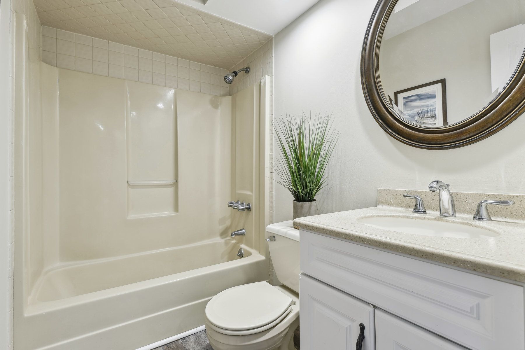 4 Domessina Ln Unit# 2D