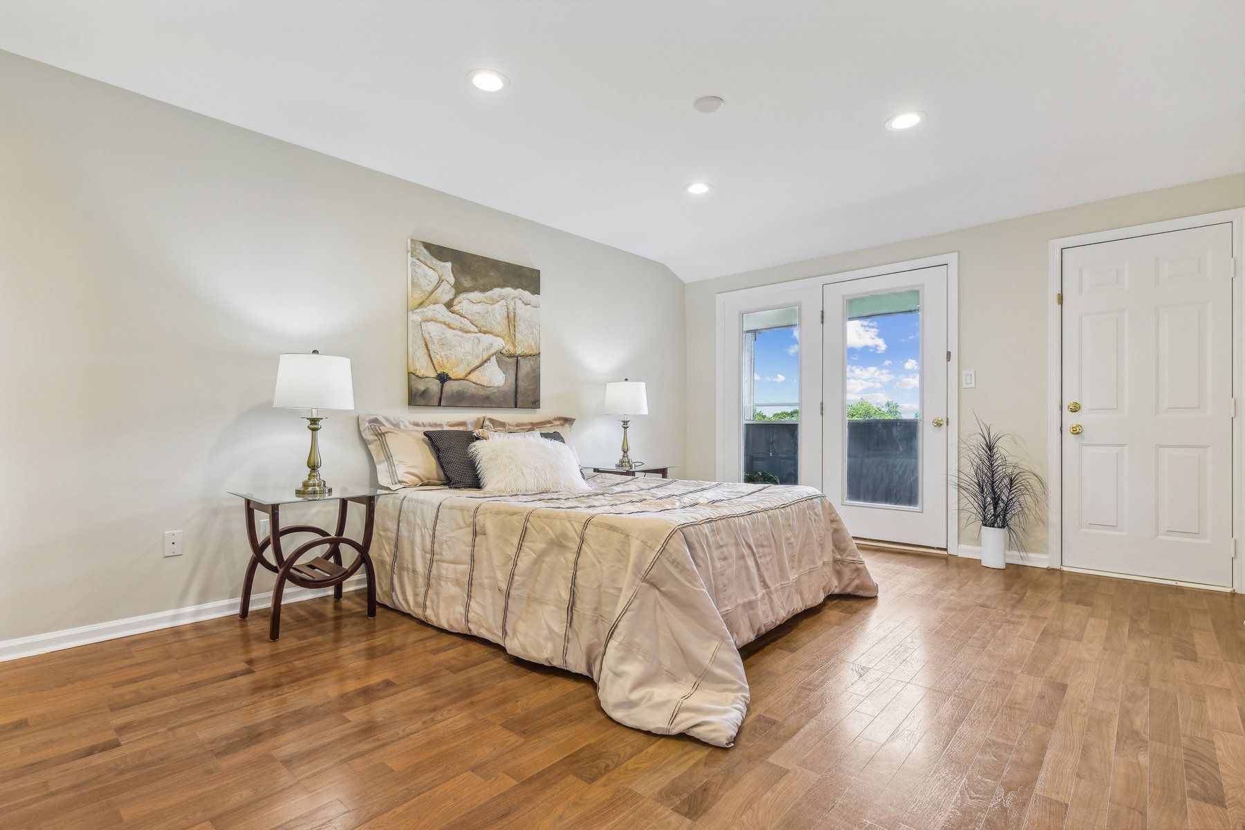 4 Domessina Ln Unit# 2D