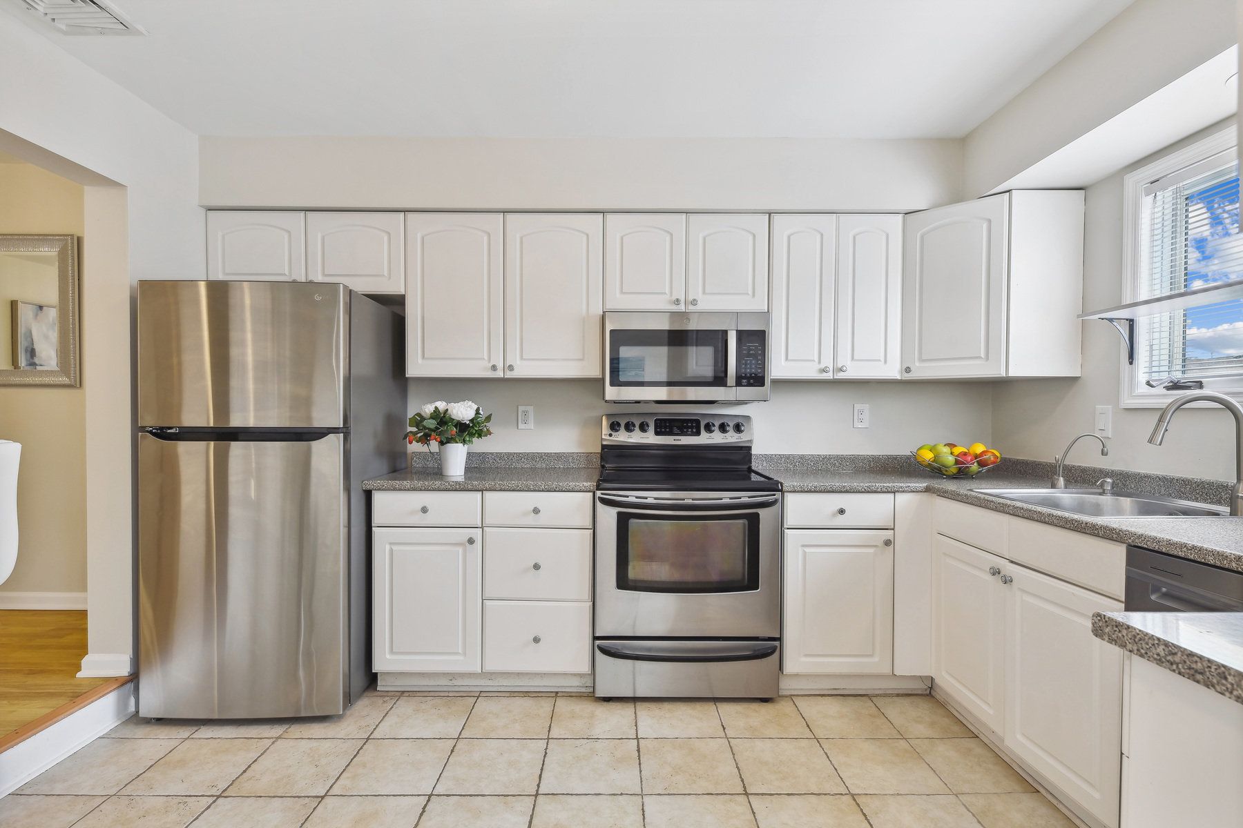 4 Domessina Ln Unit# 2D