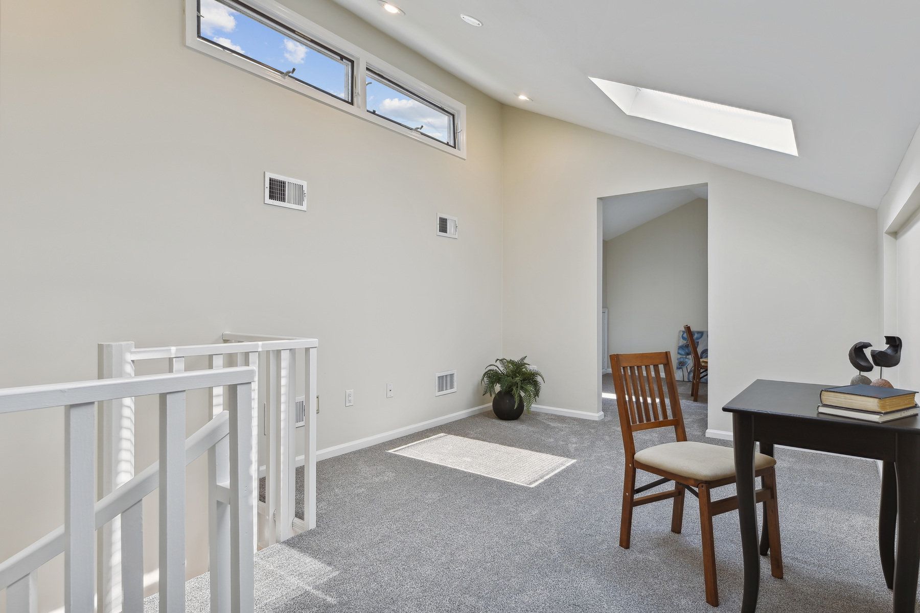 4 Domessina Ln Unit# 2D