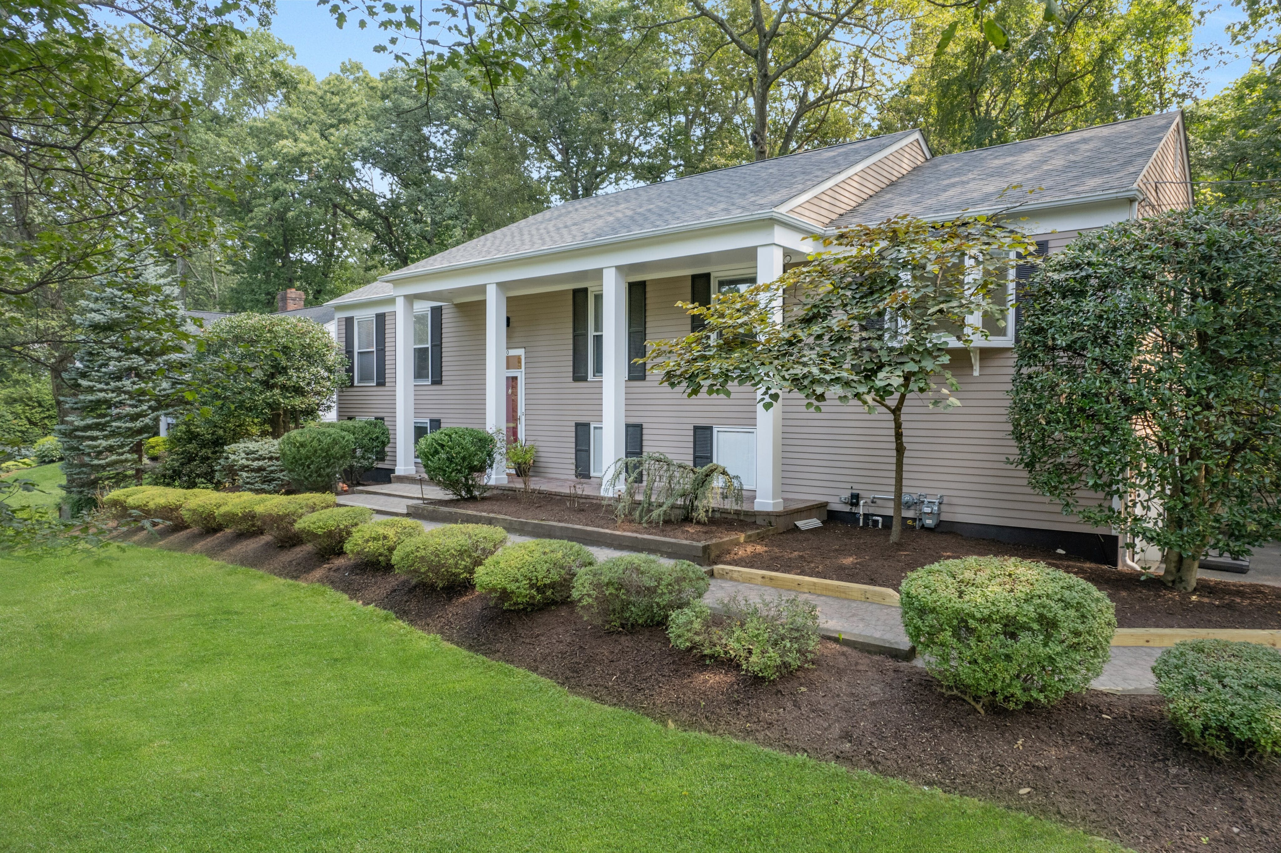 20 Little Wolf Road 