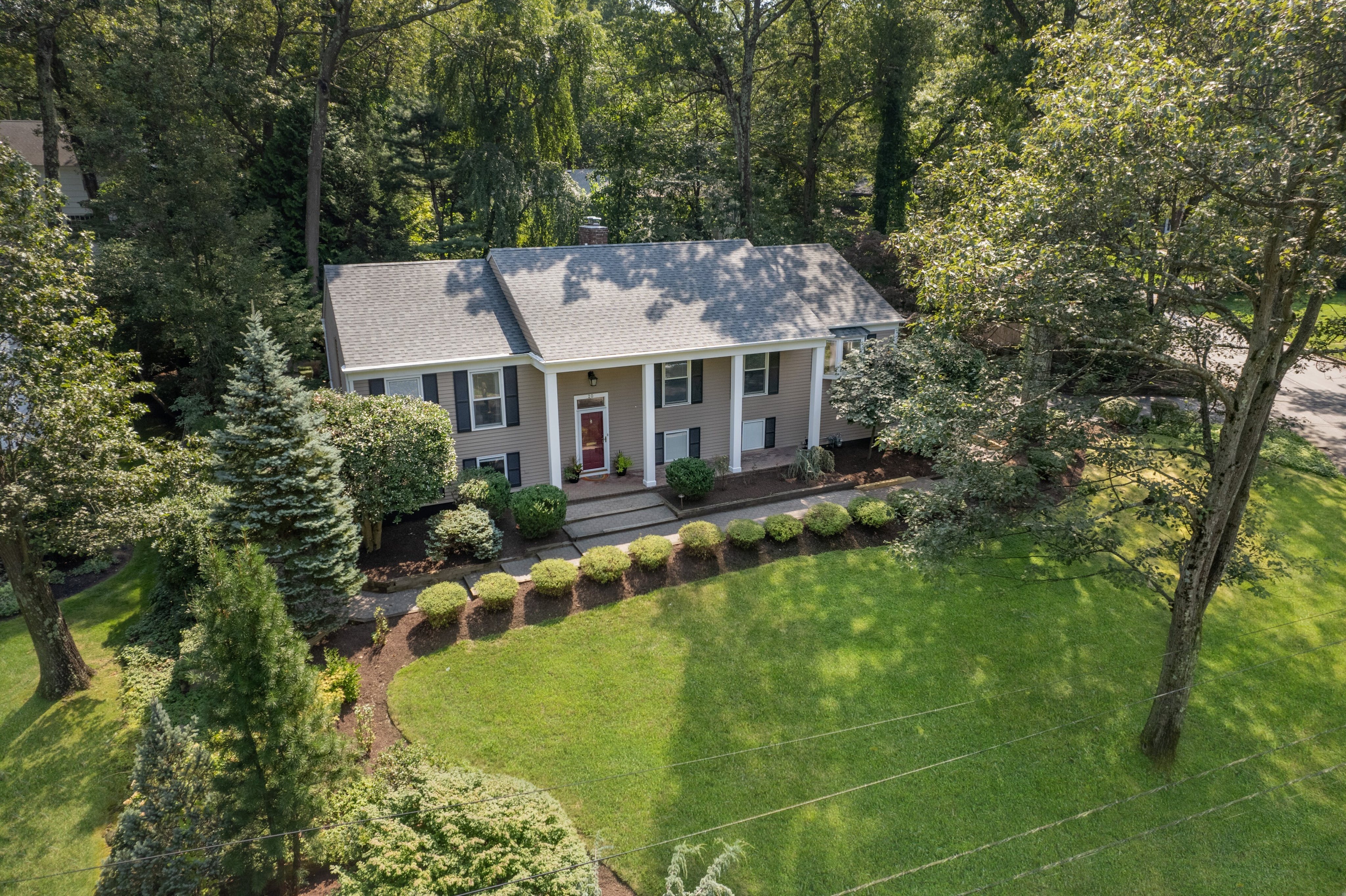 20 Little Wolf Road 