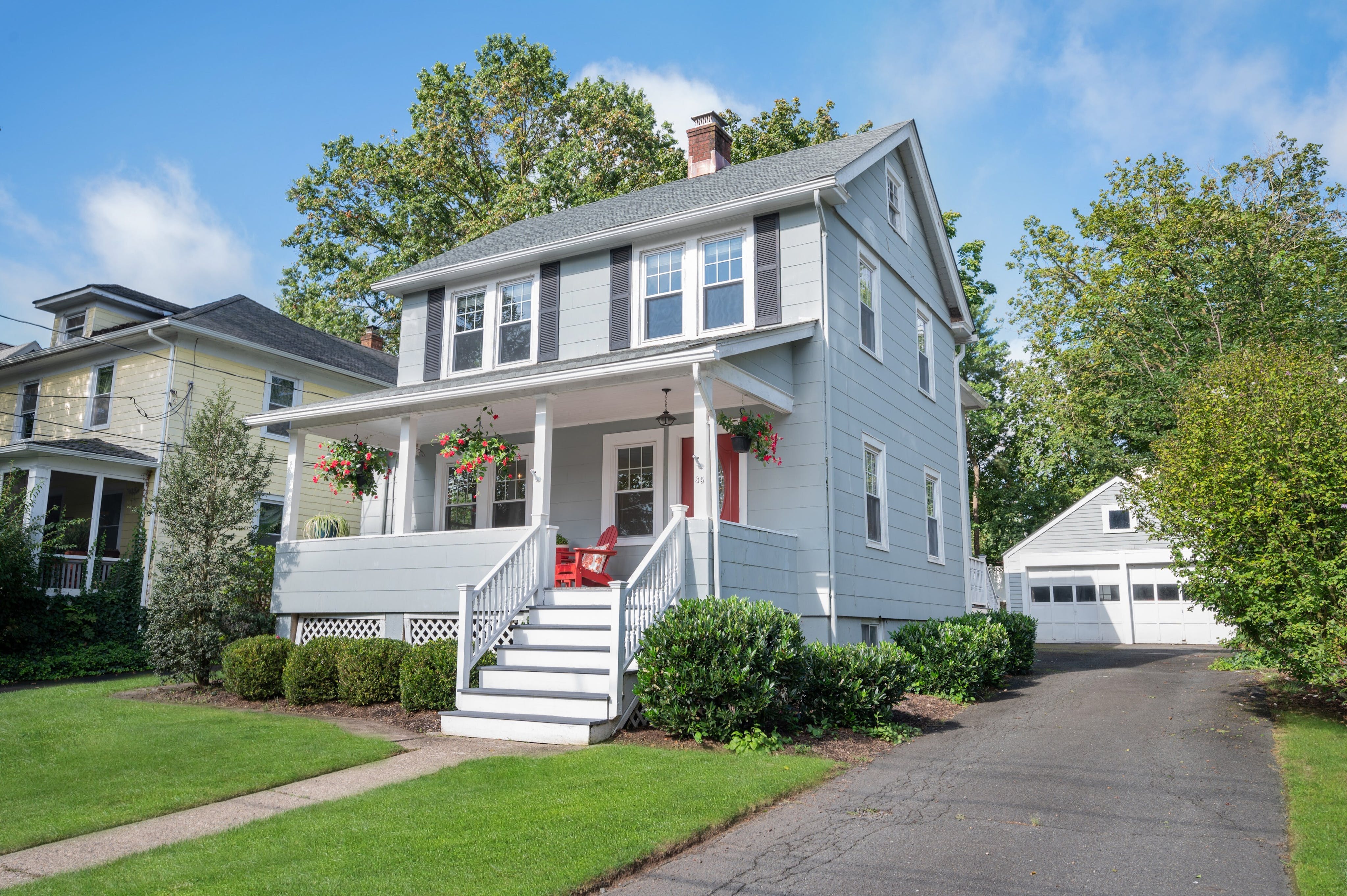 35 Hedges Avenue 