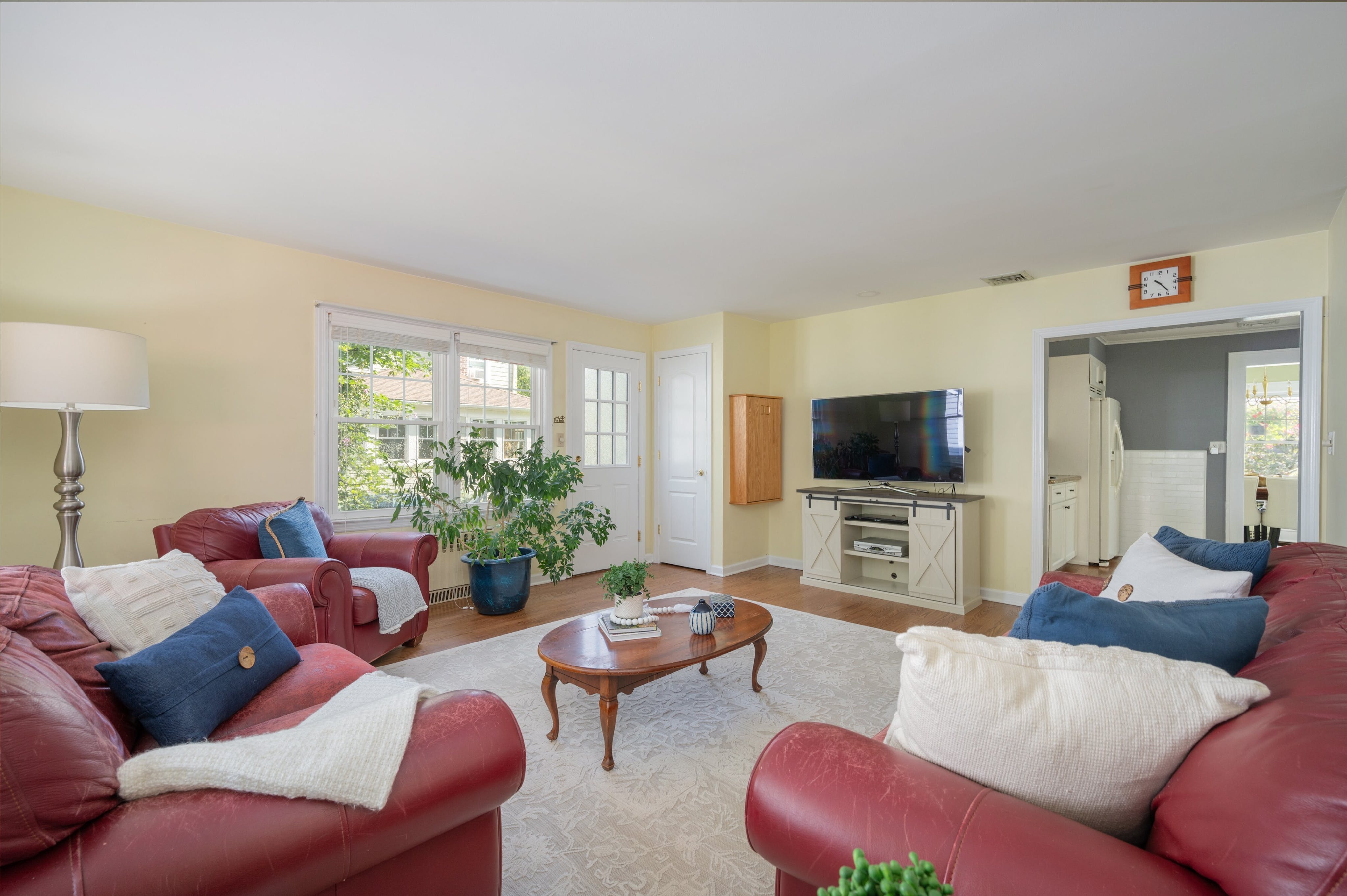 35 Hedges Avenue 
