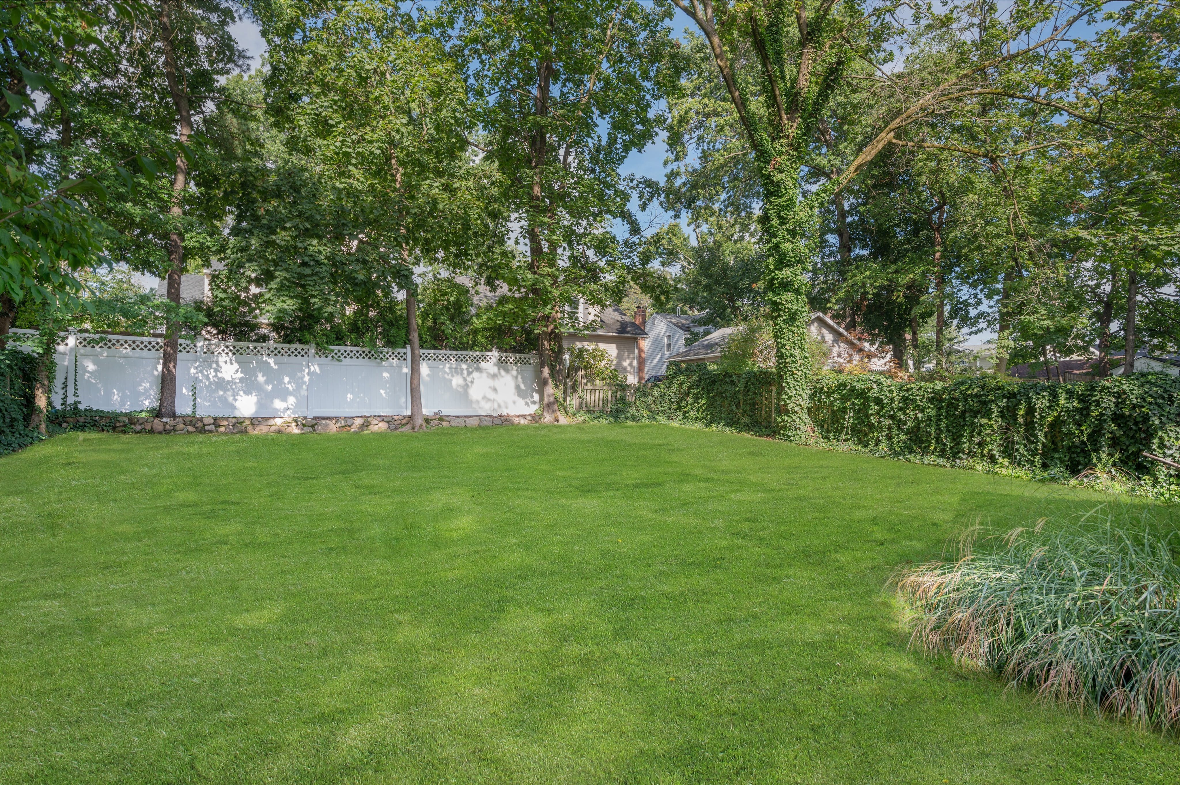 35 Hedges Avenue 