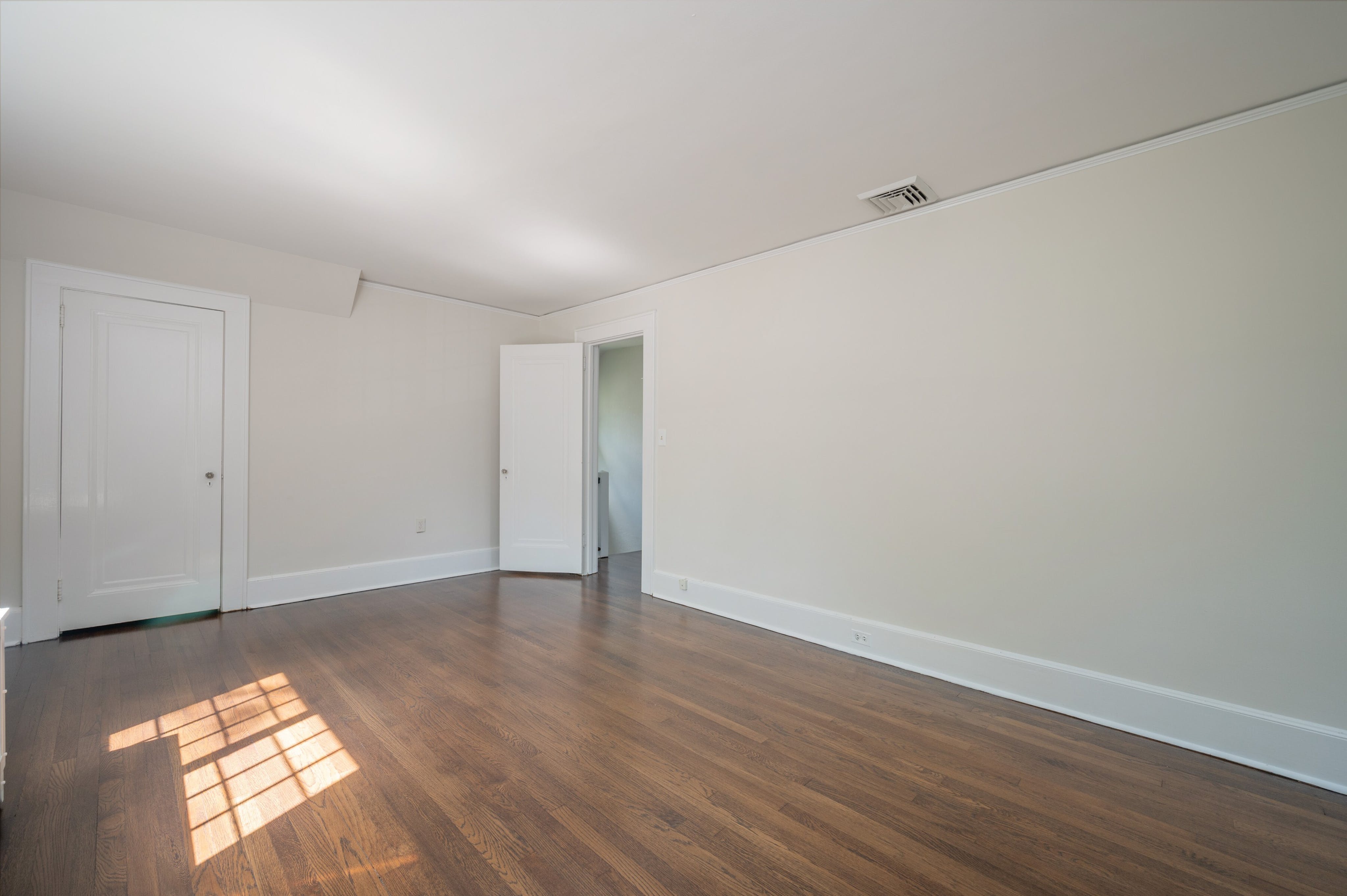 11 Iris Road 