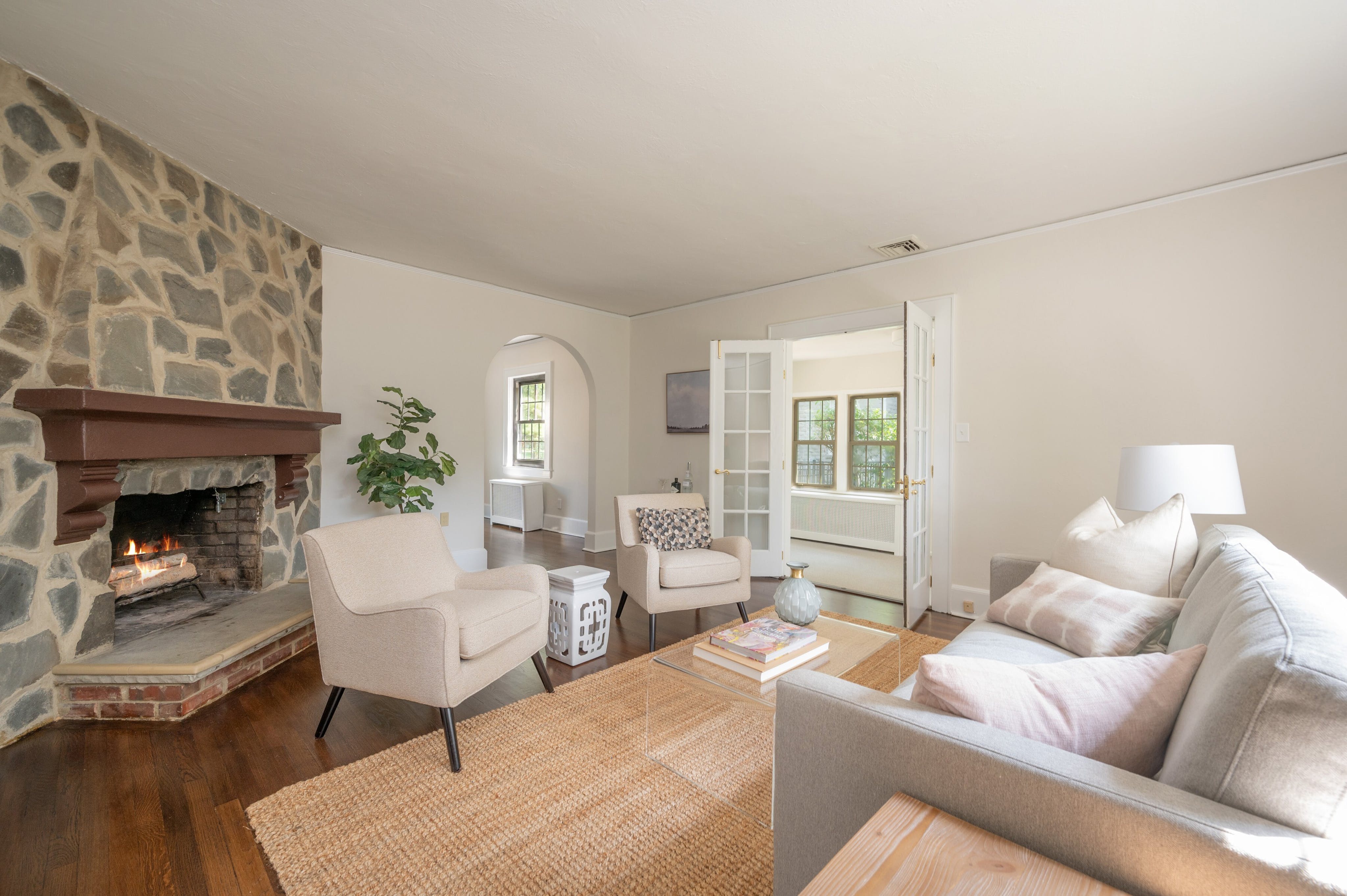 11 Iris Road 