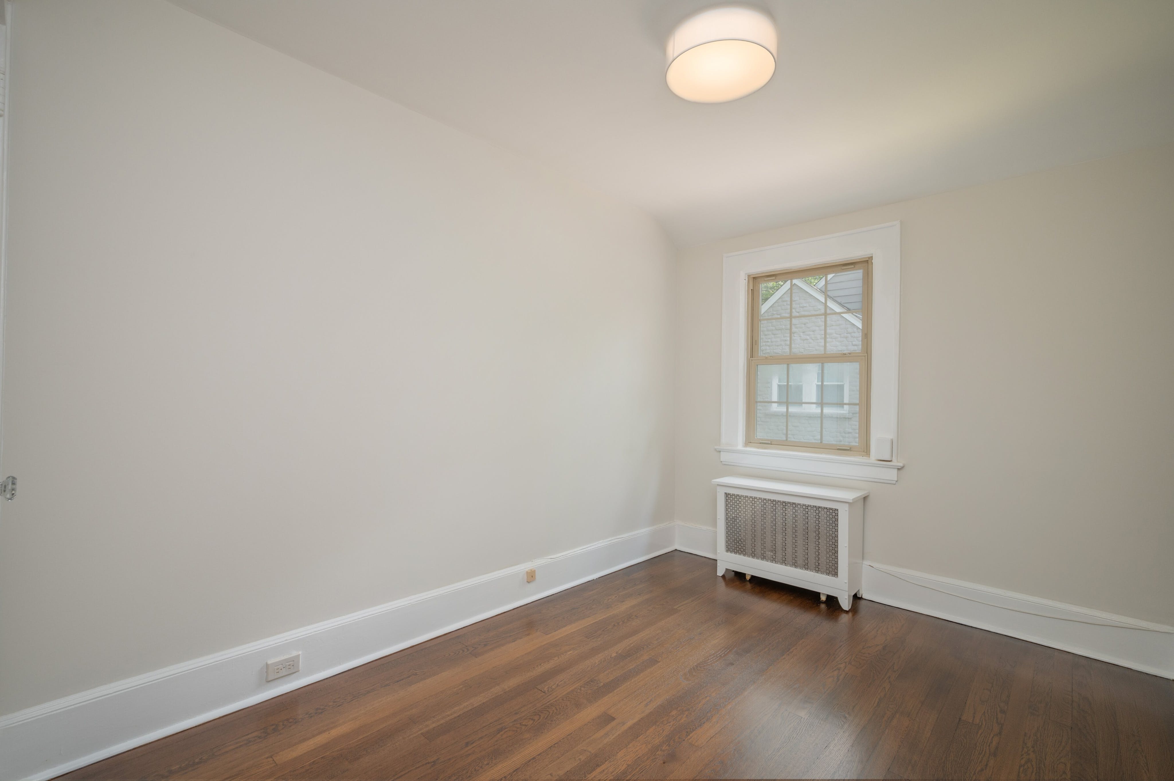 11 Iris Road 