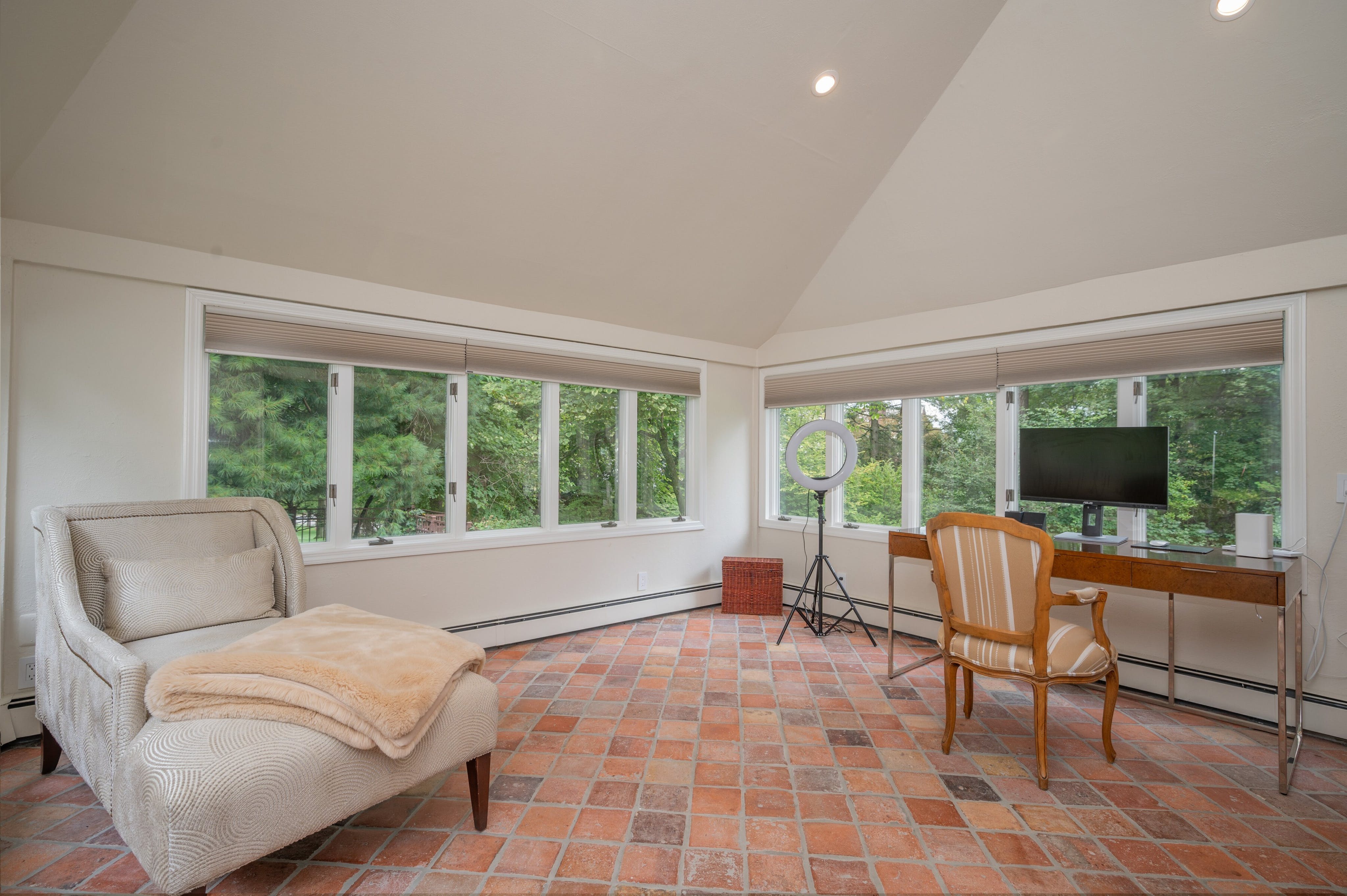 14 Edgewood Drive 