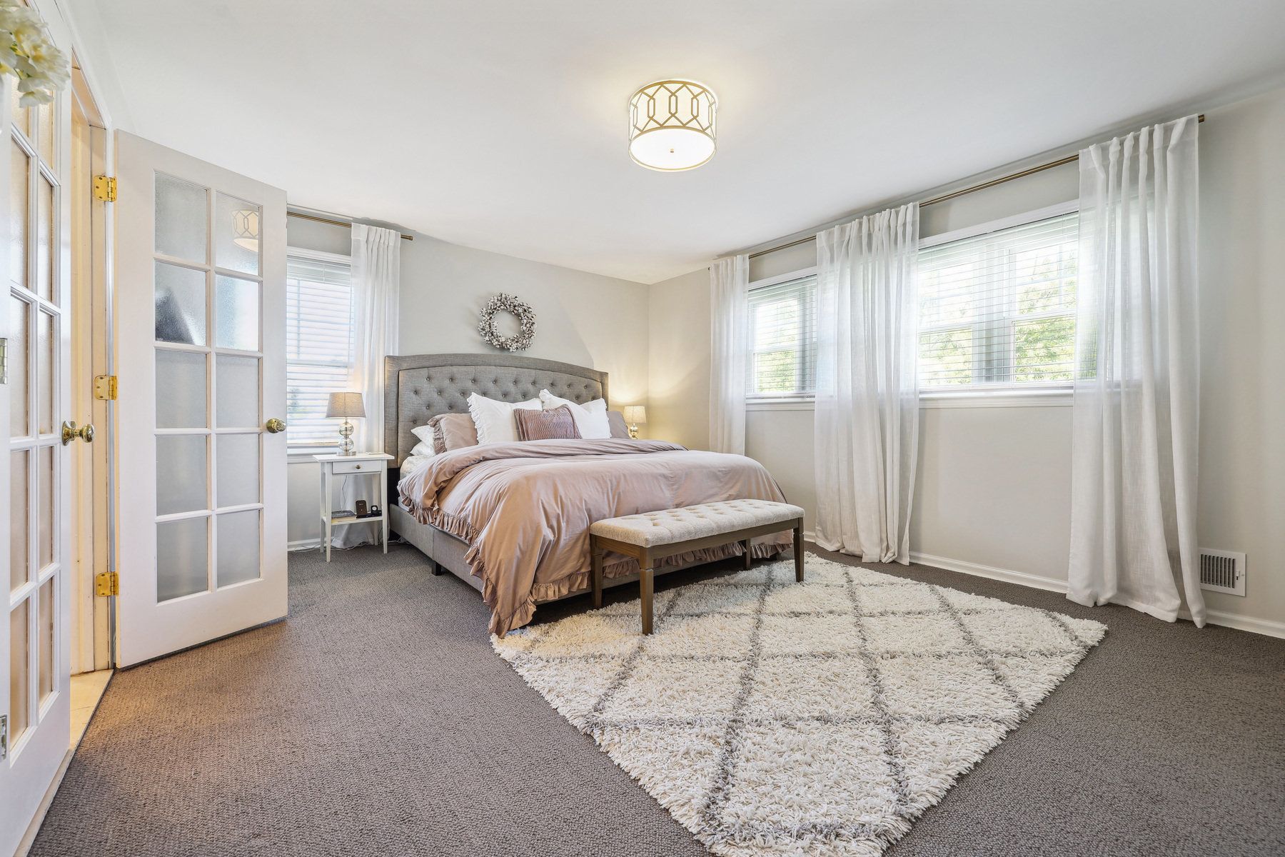11 Conard Ct