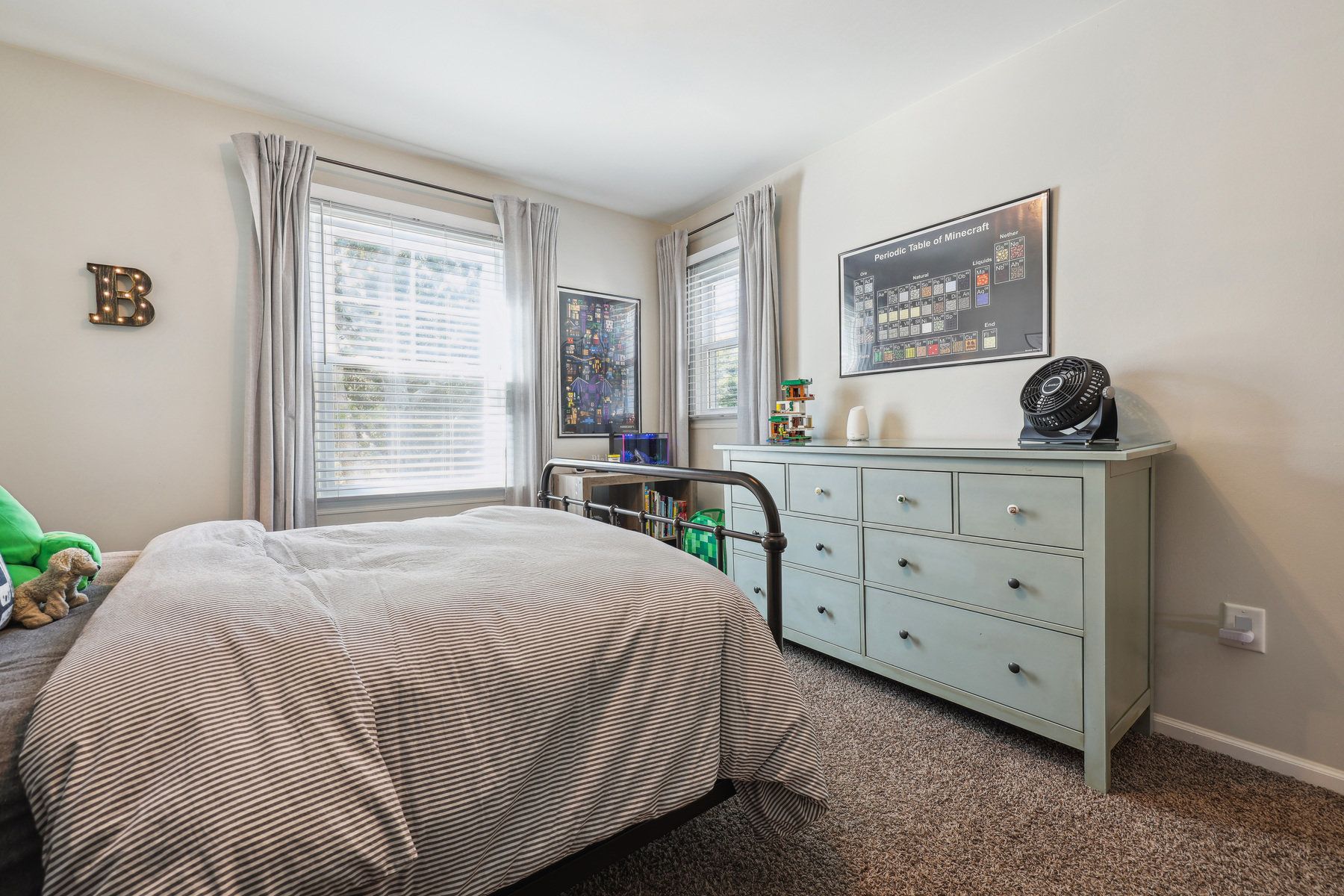 11 Conard Ct