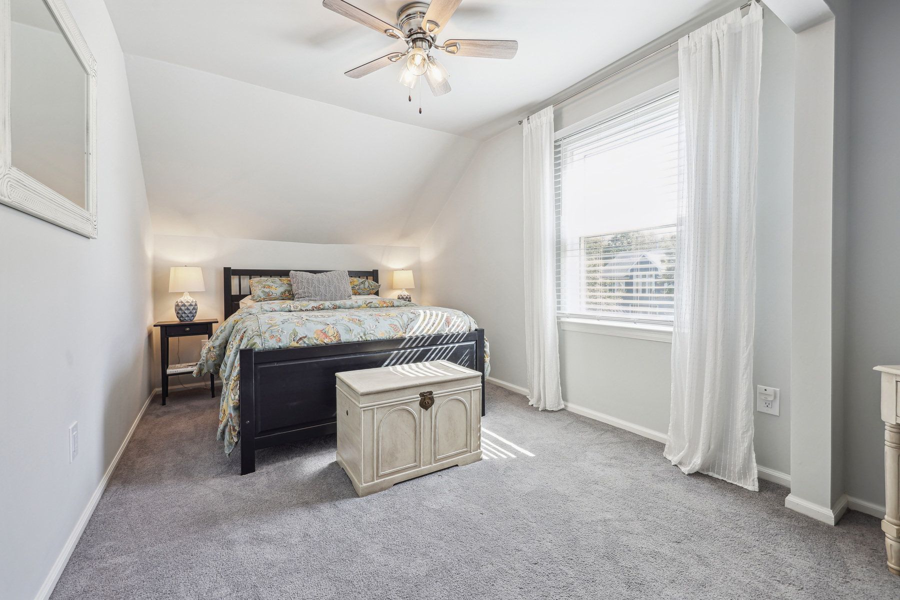 11 Conard Ct