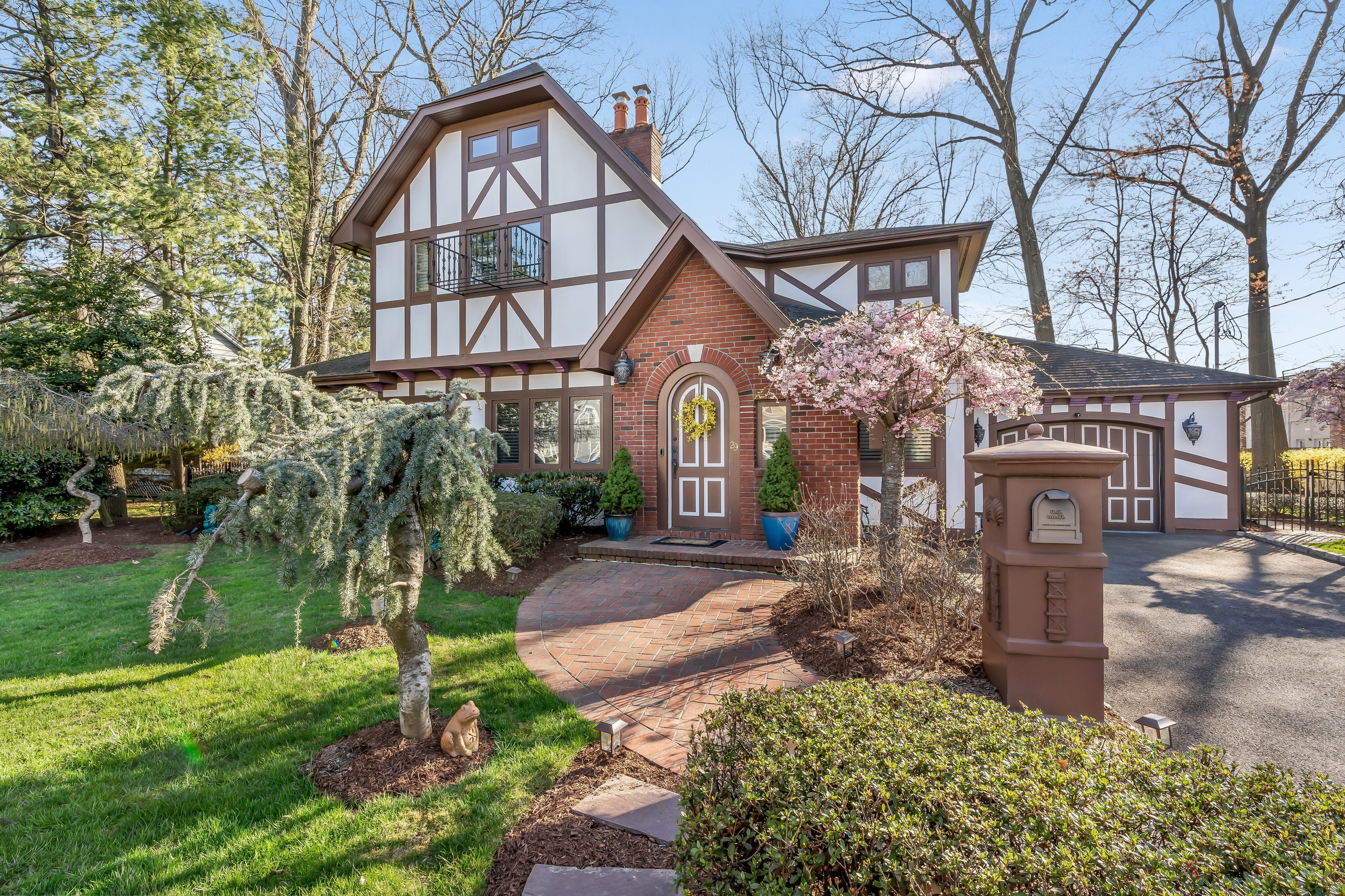 29 Greaves Place 