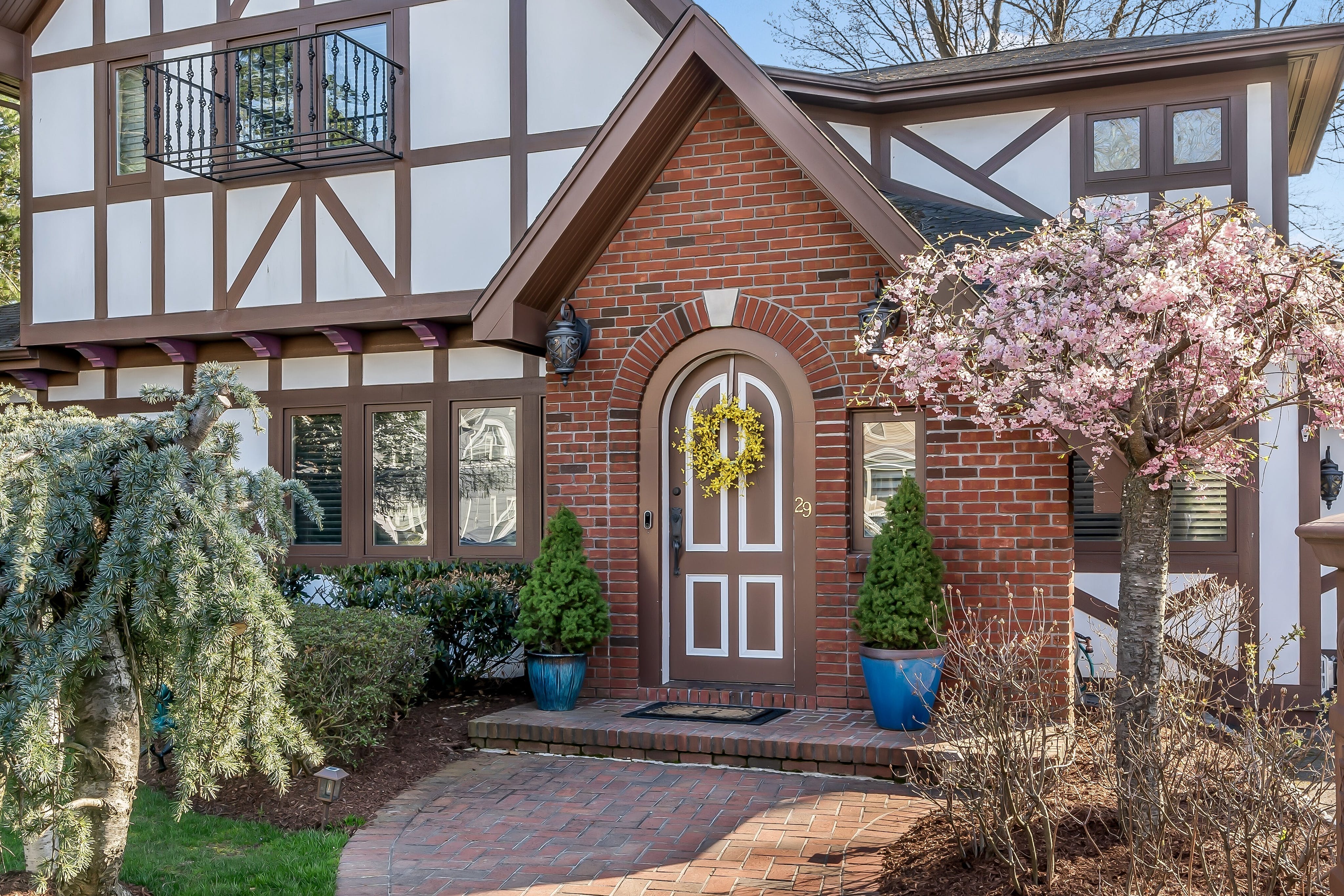 29 Greaves Place 