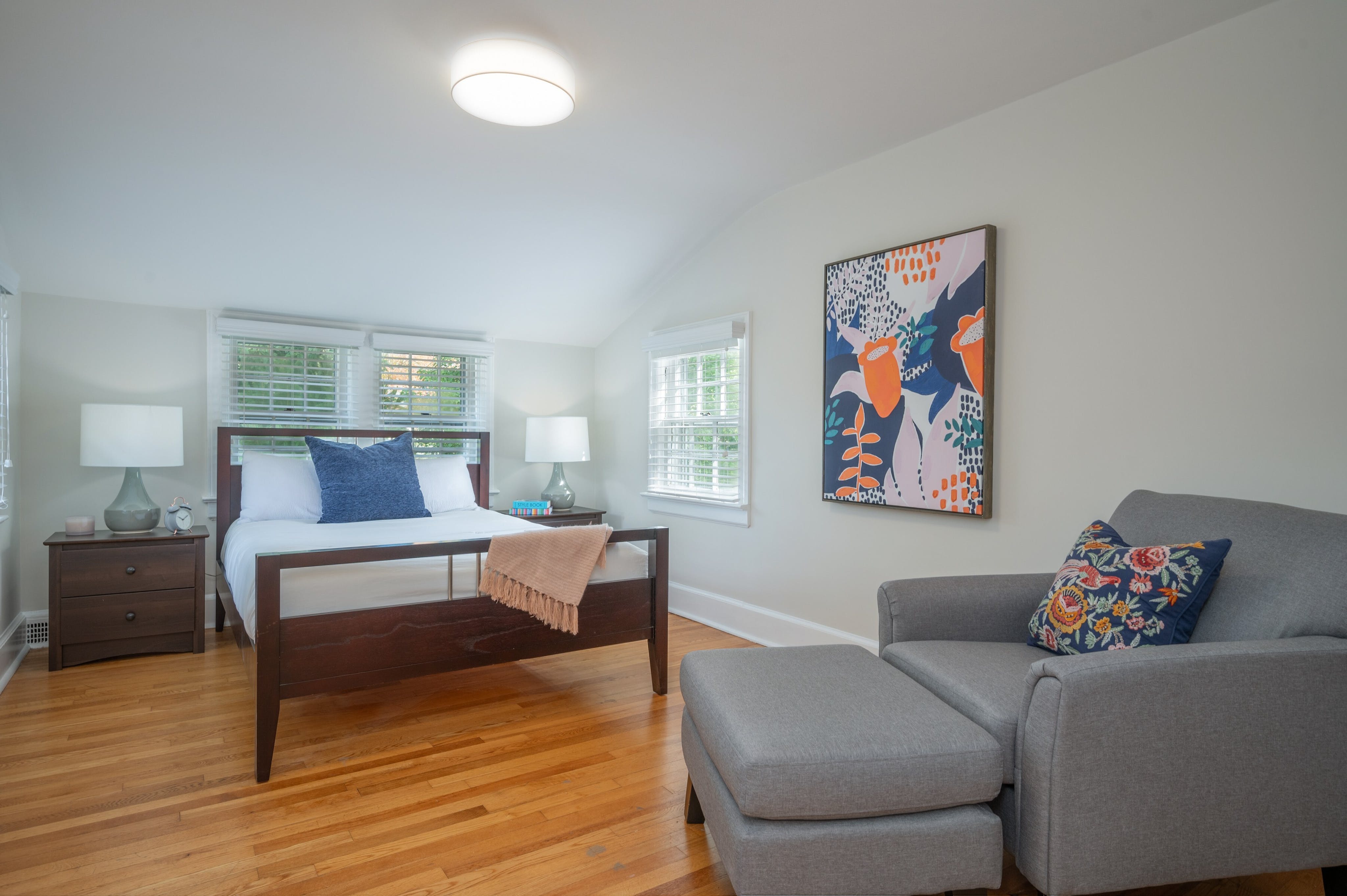 2 Meadowbrook Court 