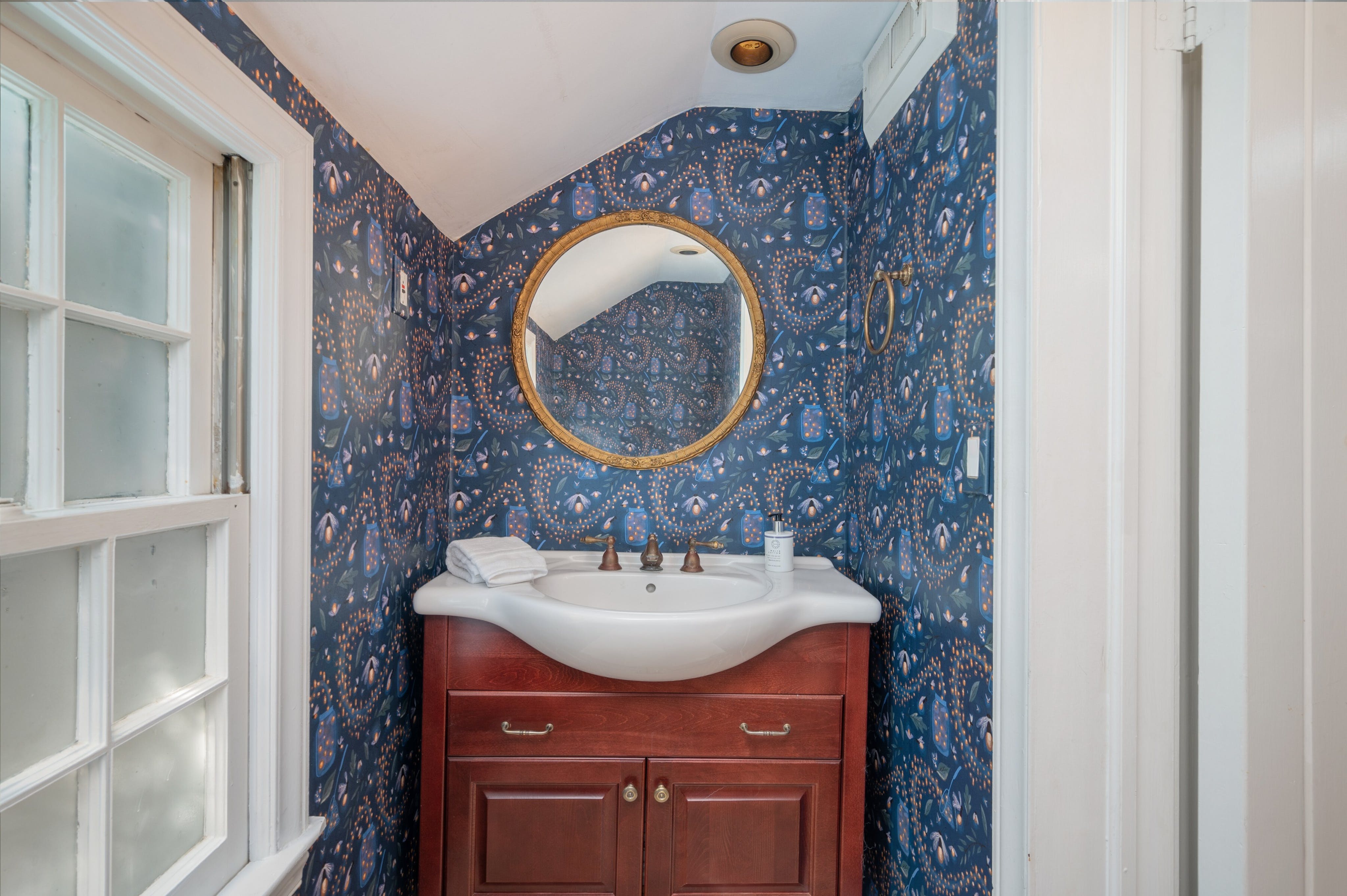 2 Meadowbrook Court 