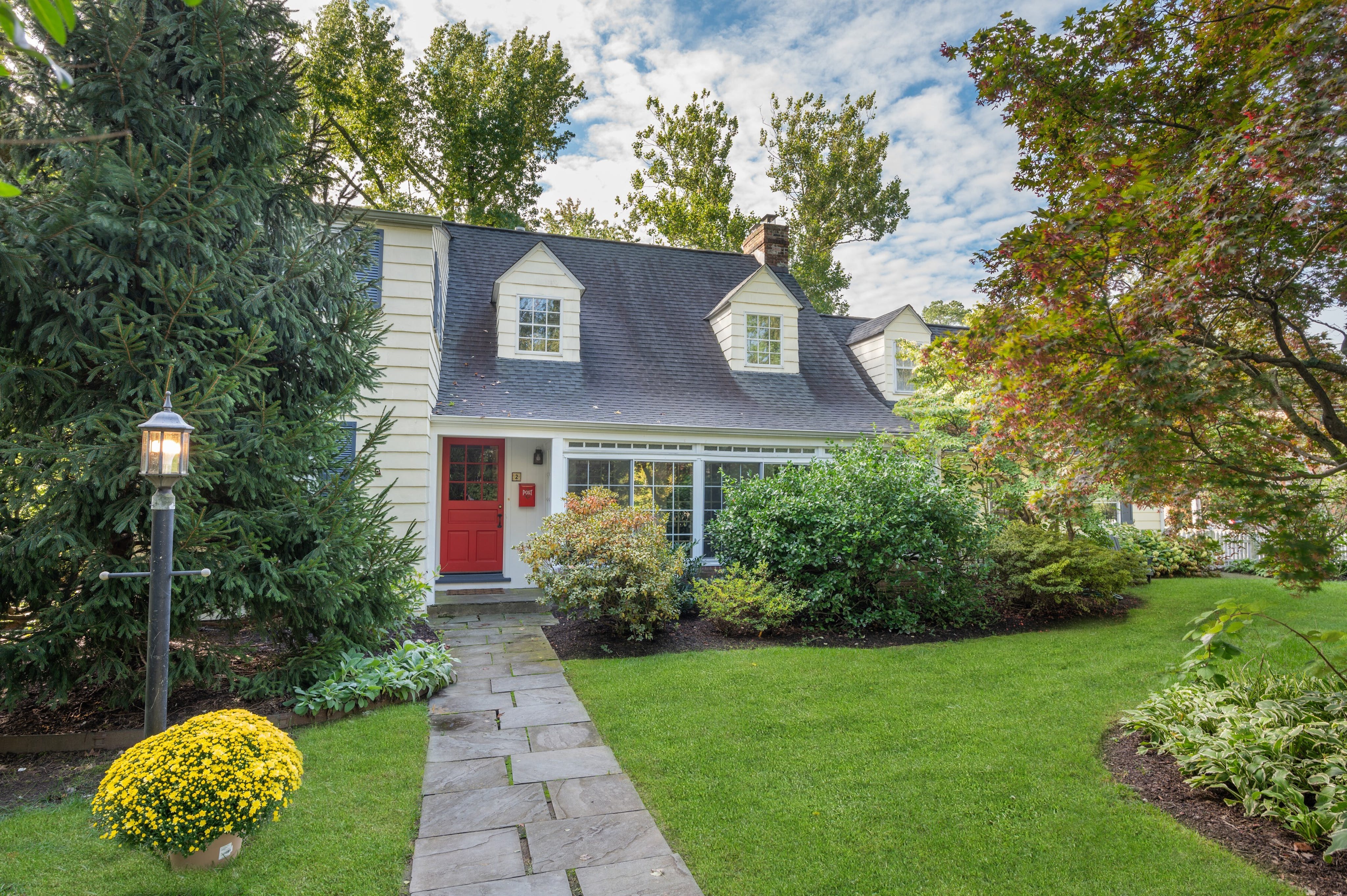 2 Meadowbrook Court 