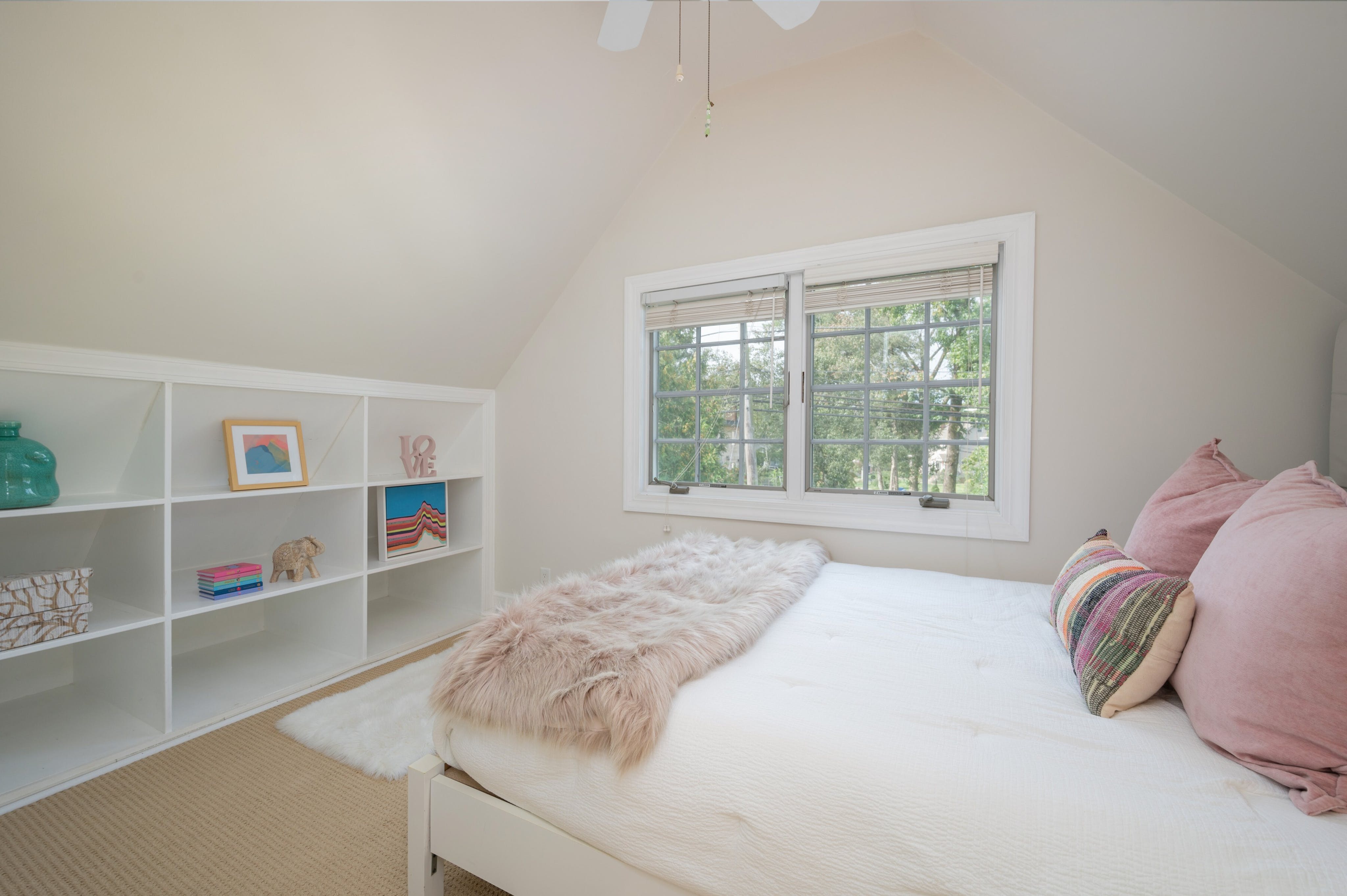 2 Meadowbrook Court 