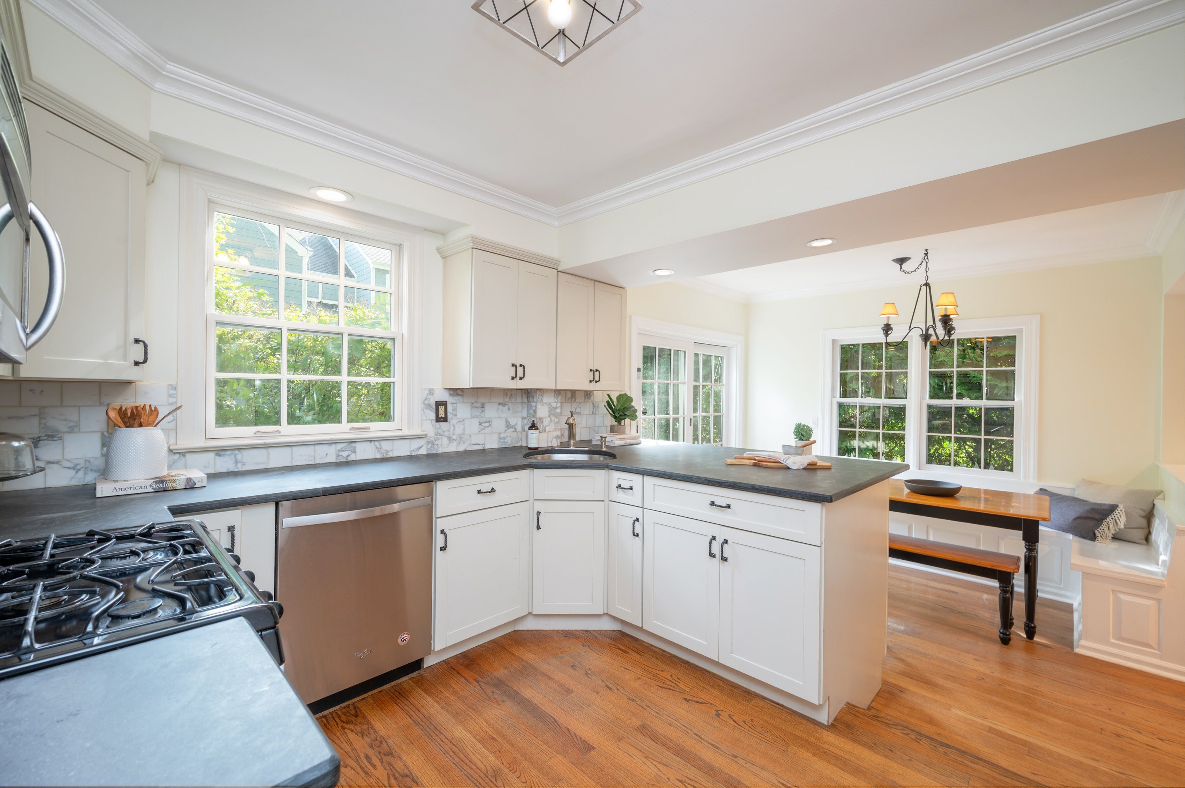 2 Meadowbrook Court 