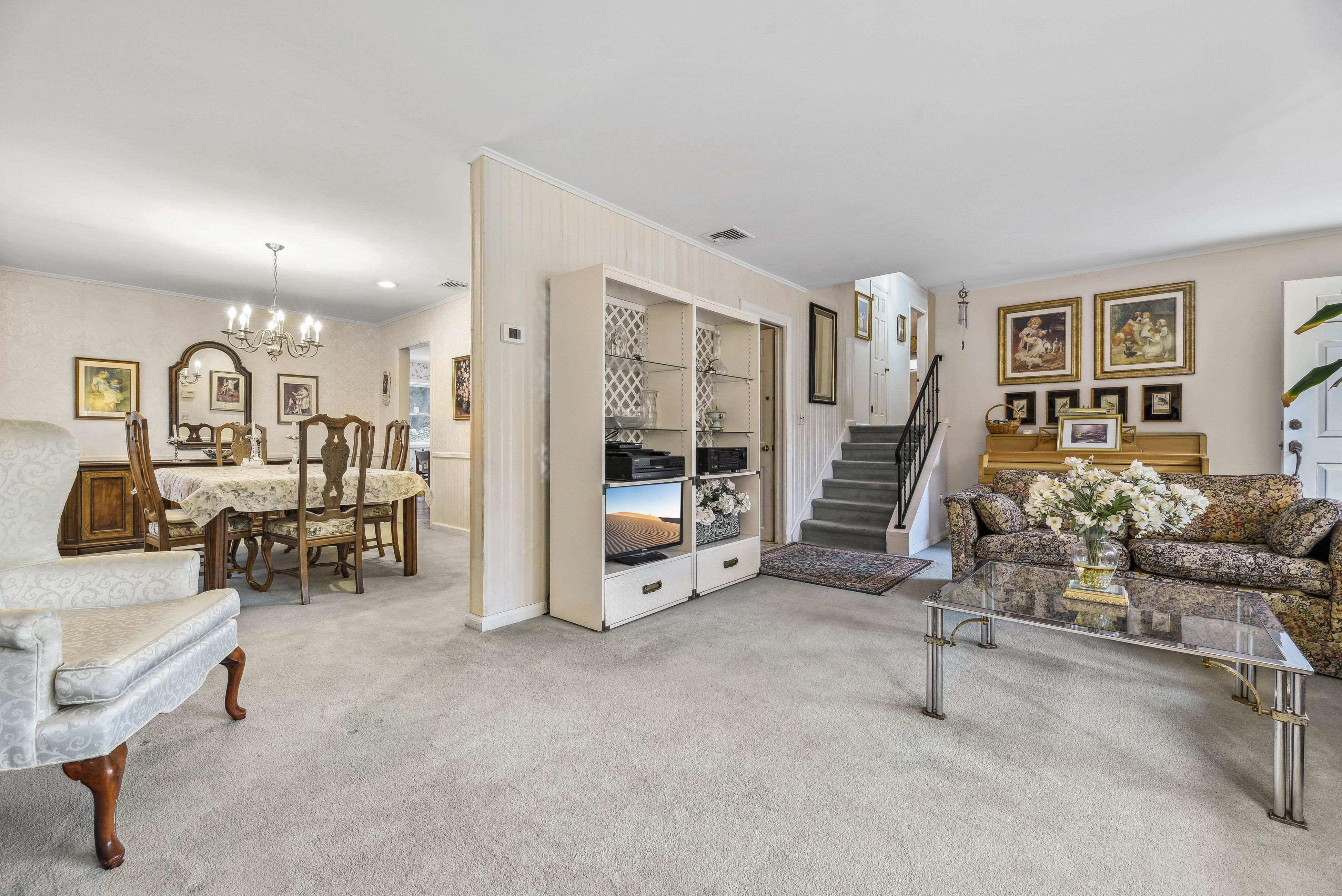255 Orchard Drive 