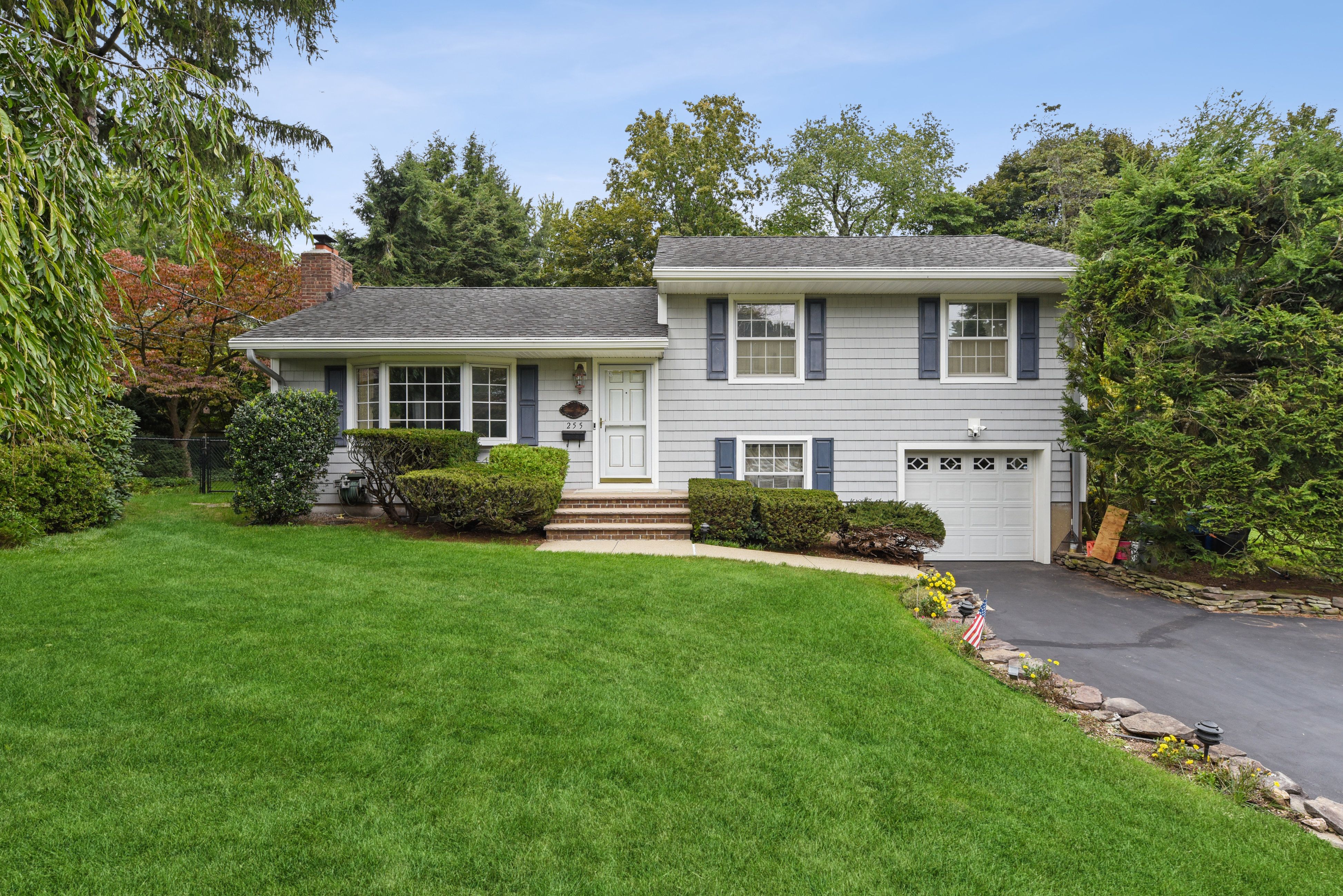 255 Orchard Drive 