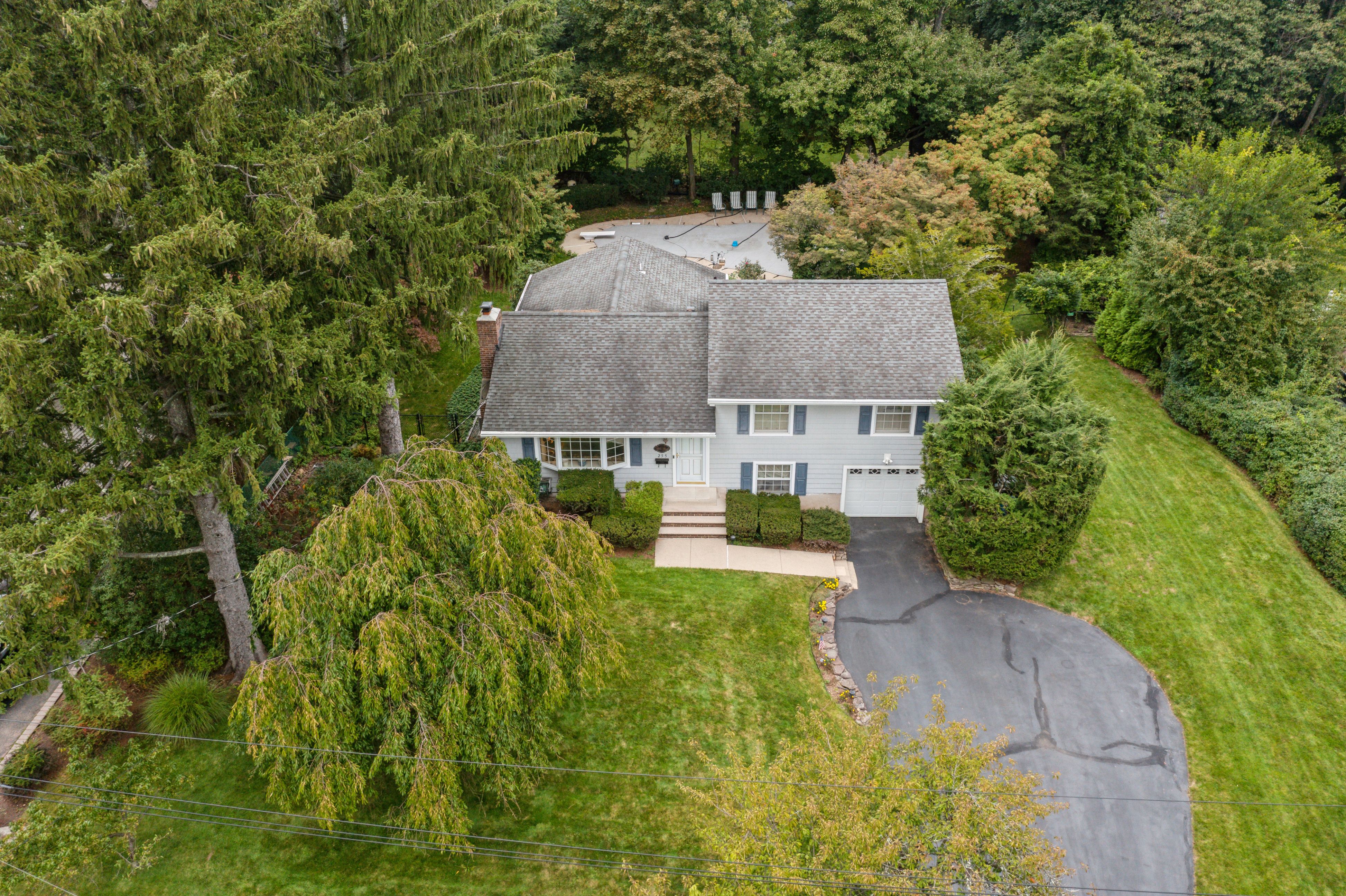 255 Orchard Drive 