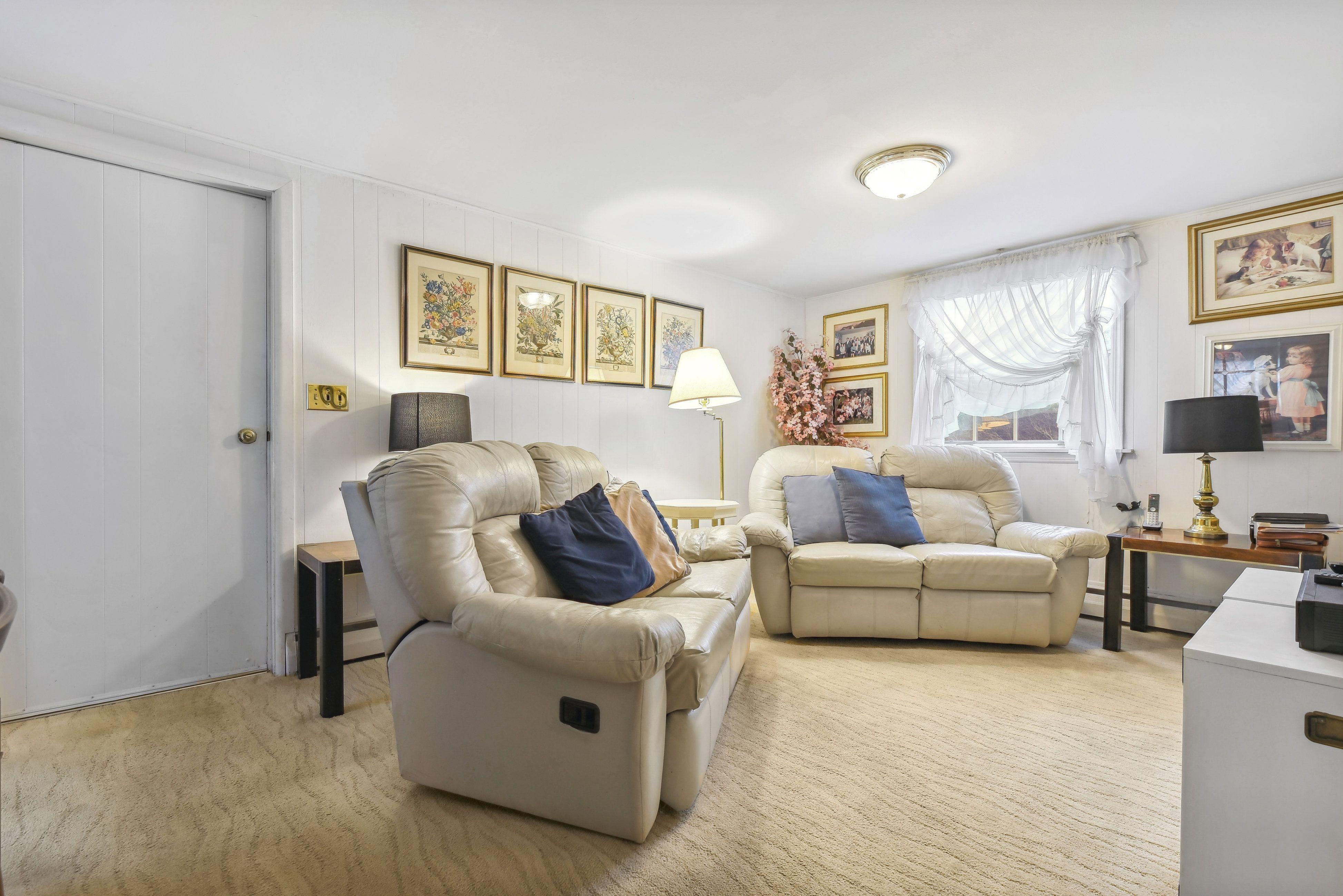 255 Orchard Drive 