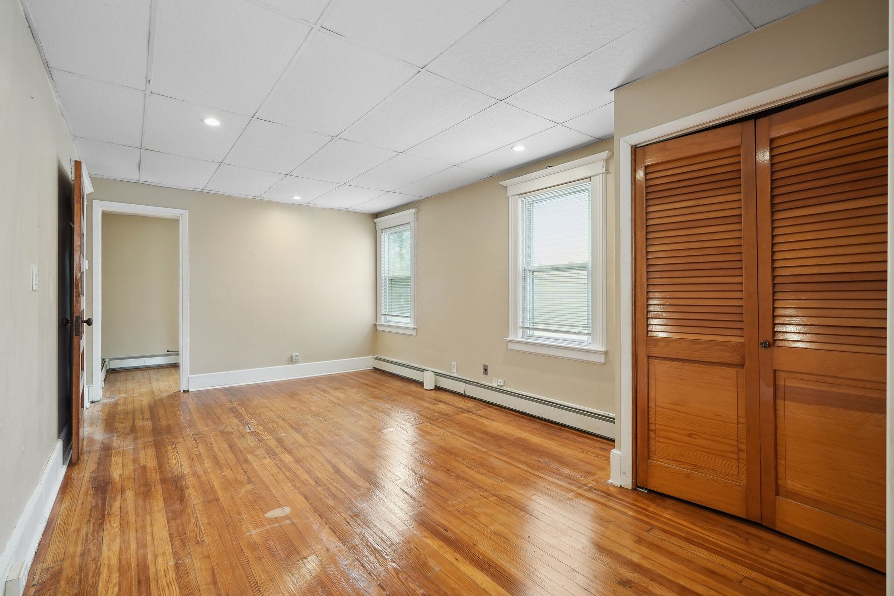 122 Glenwood Ave 
