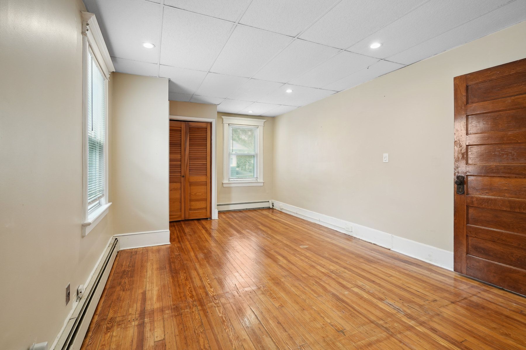 122 Glenwood Ave 