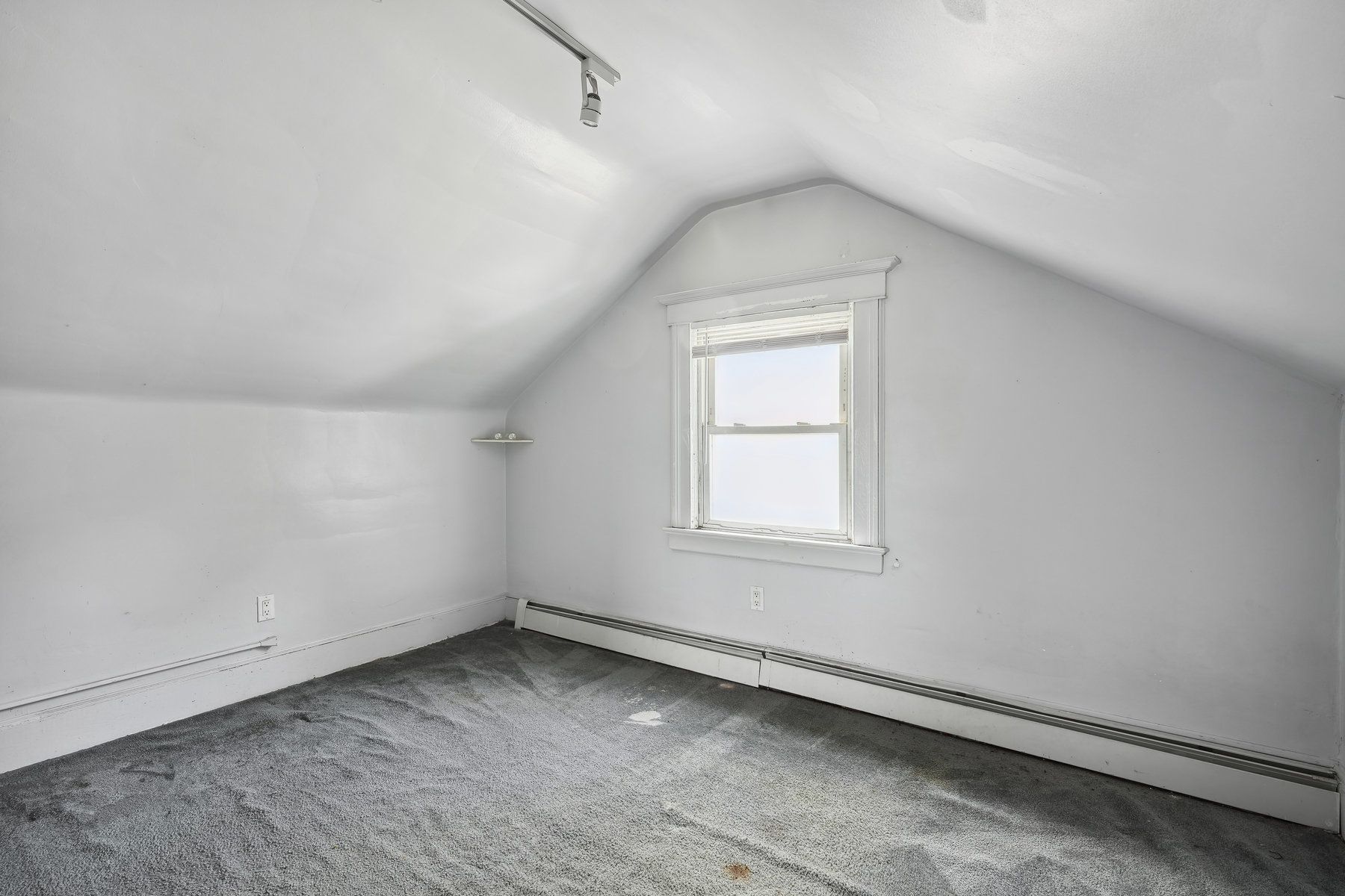 122 Glenwood Ave 