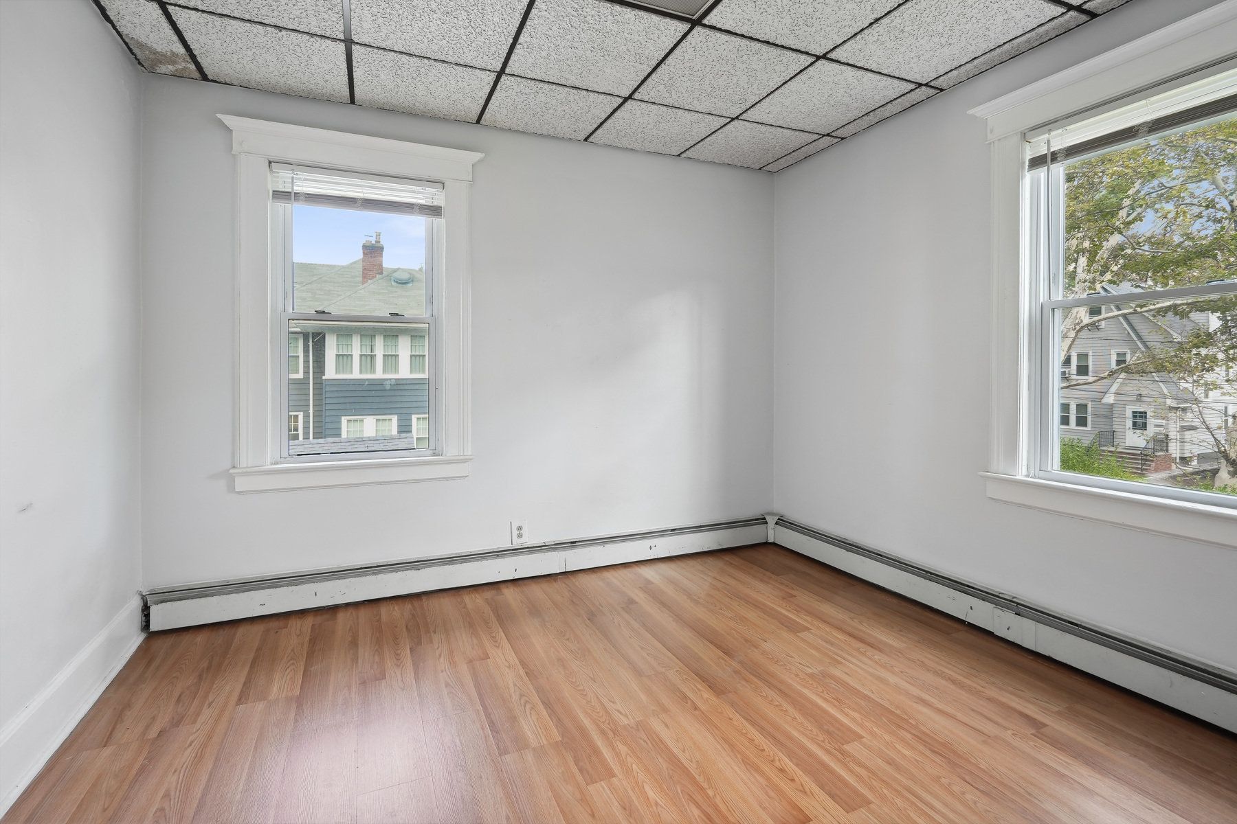 122 Glenwood Ave 