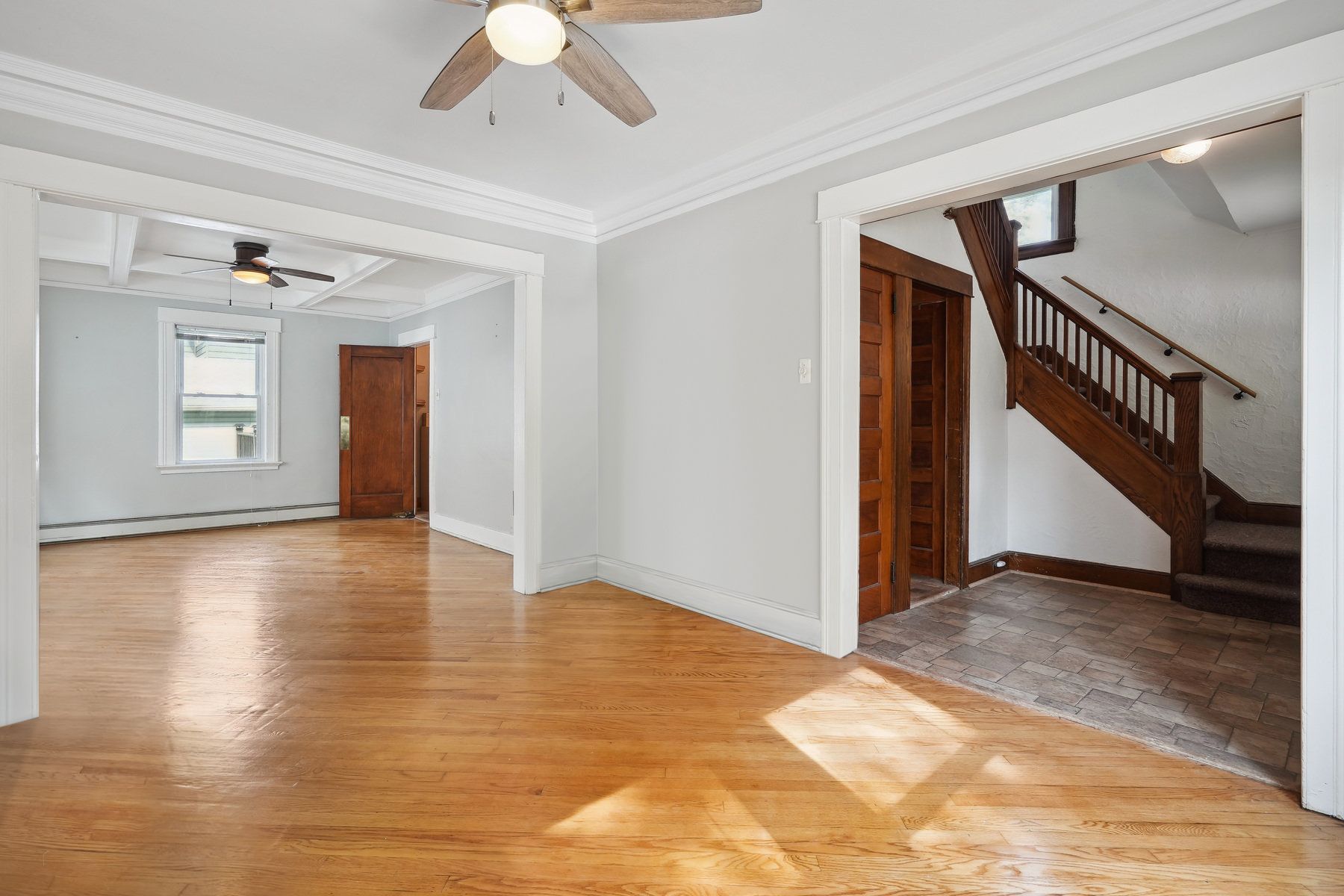 122 Glenwood Ave 