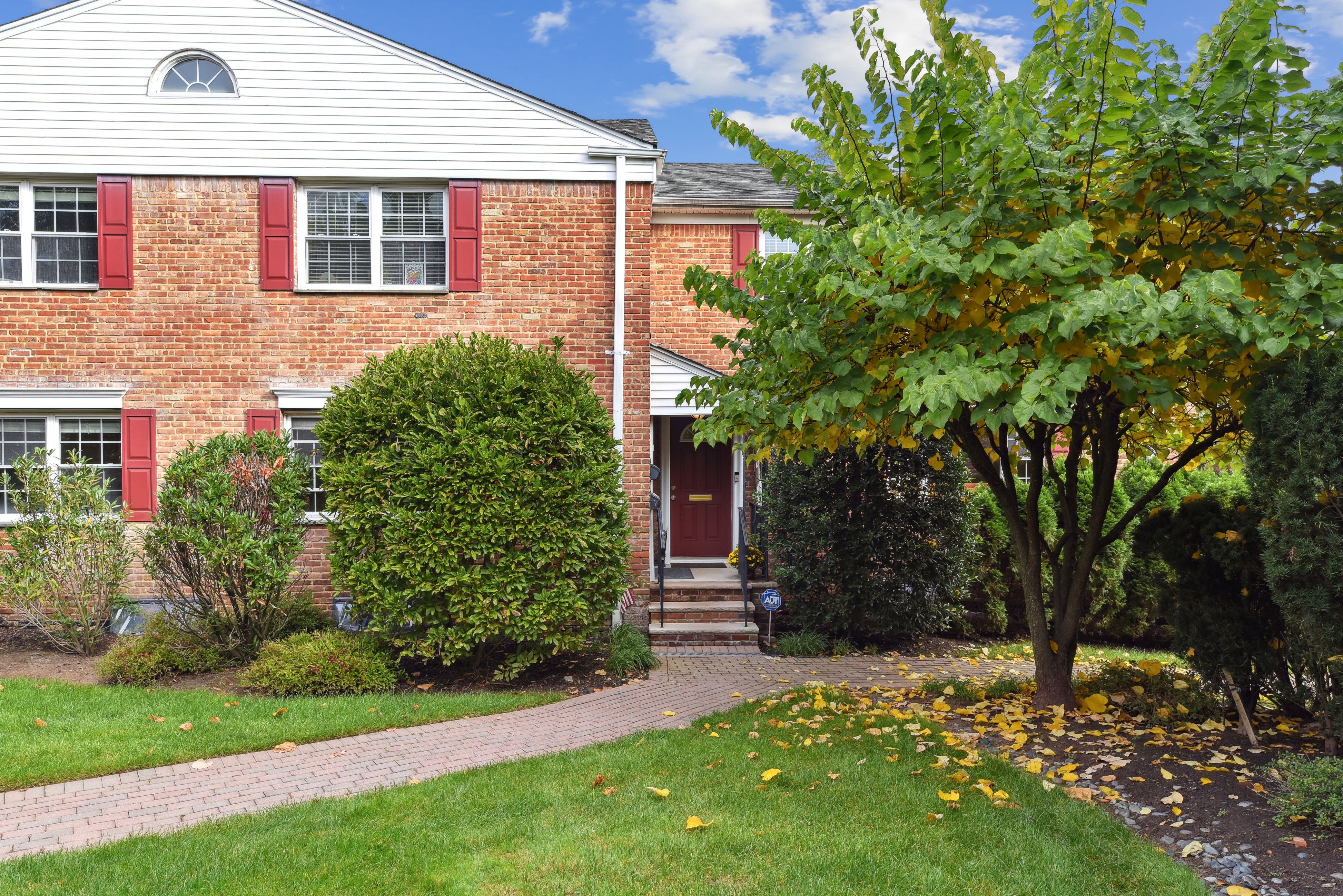 67-75 New England Avenue, Unit 71A 