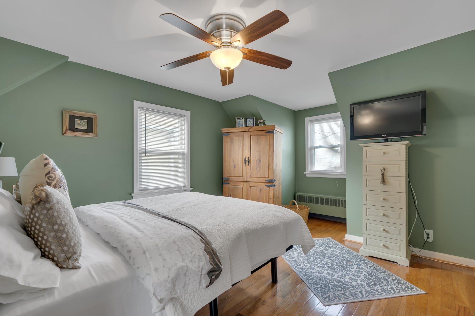 347 Locust Ave