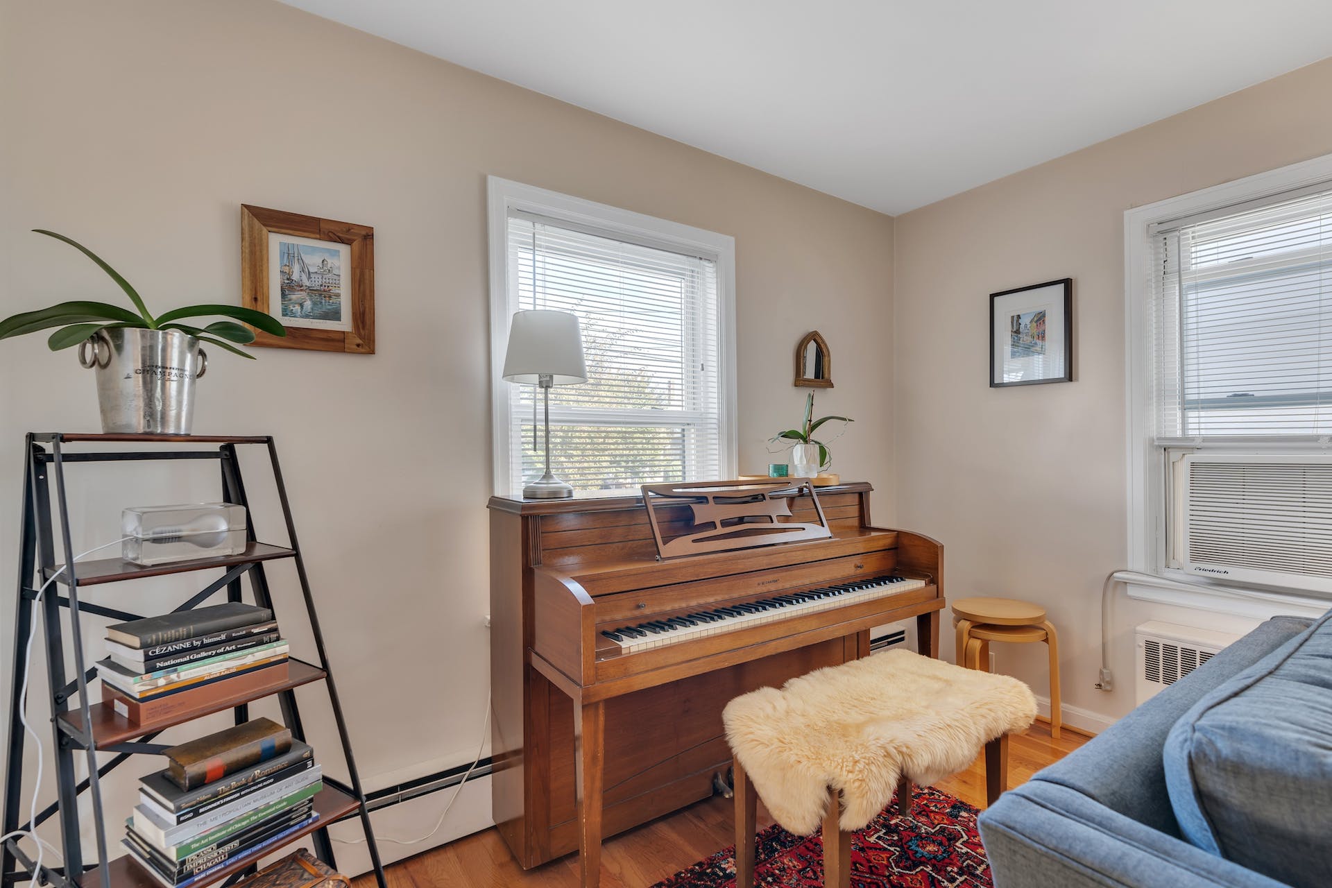 347 Locust Ave