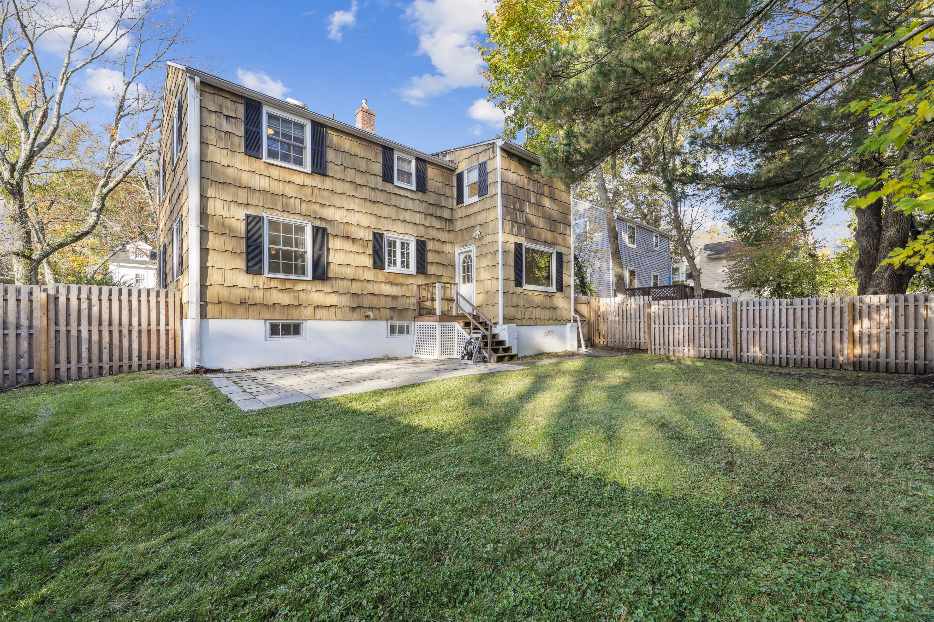 3 Ridgeview Avenue 