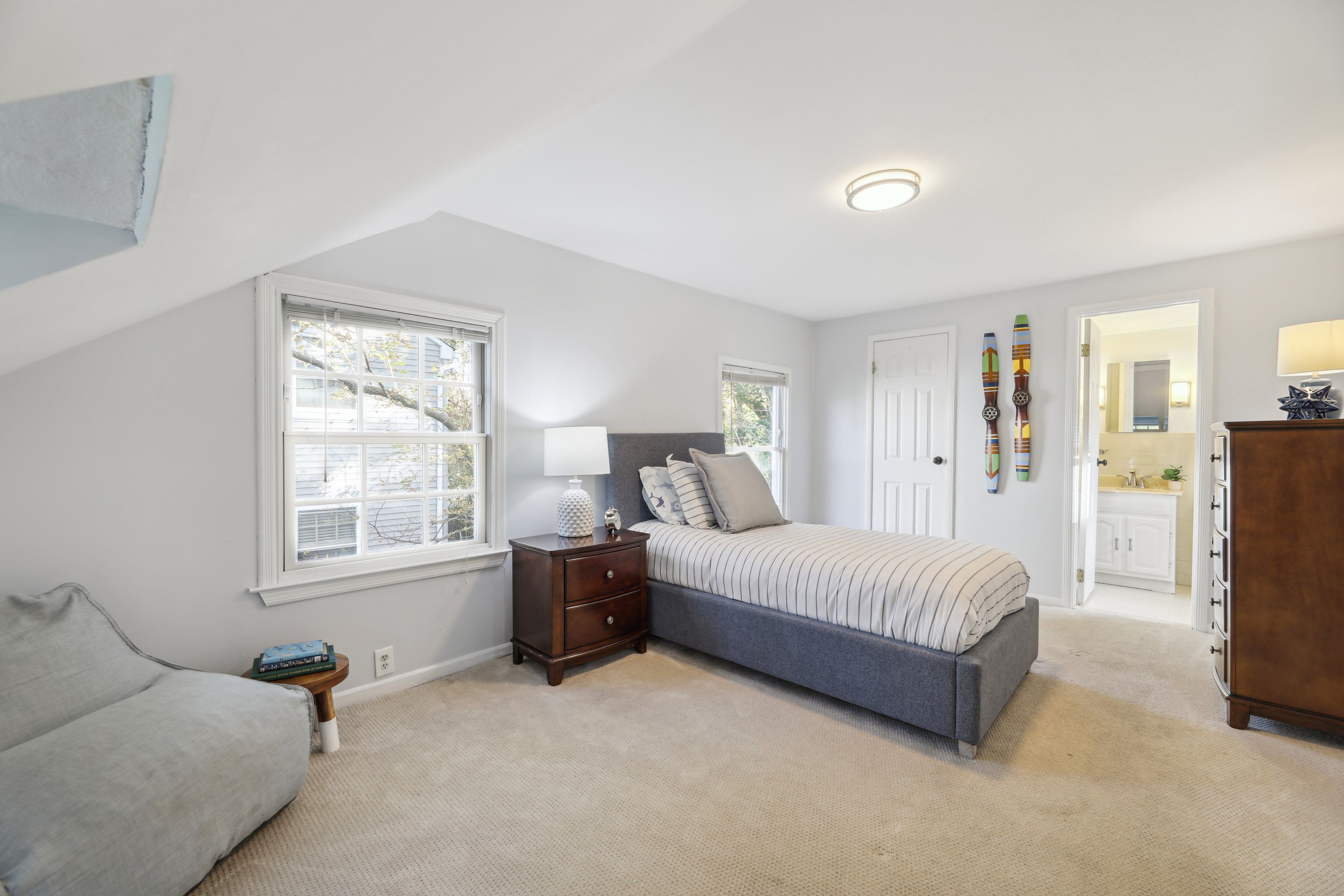 3 Ridgeview Avenue 