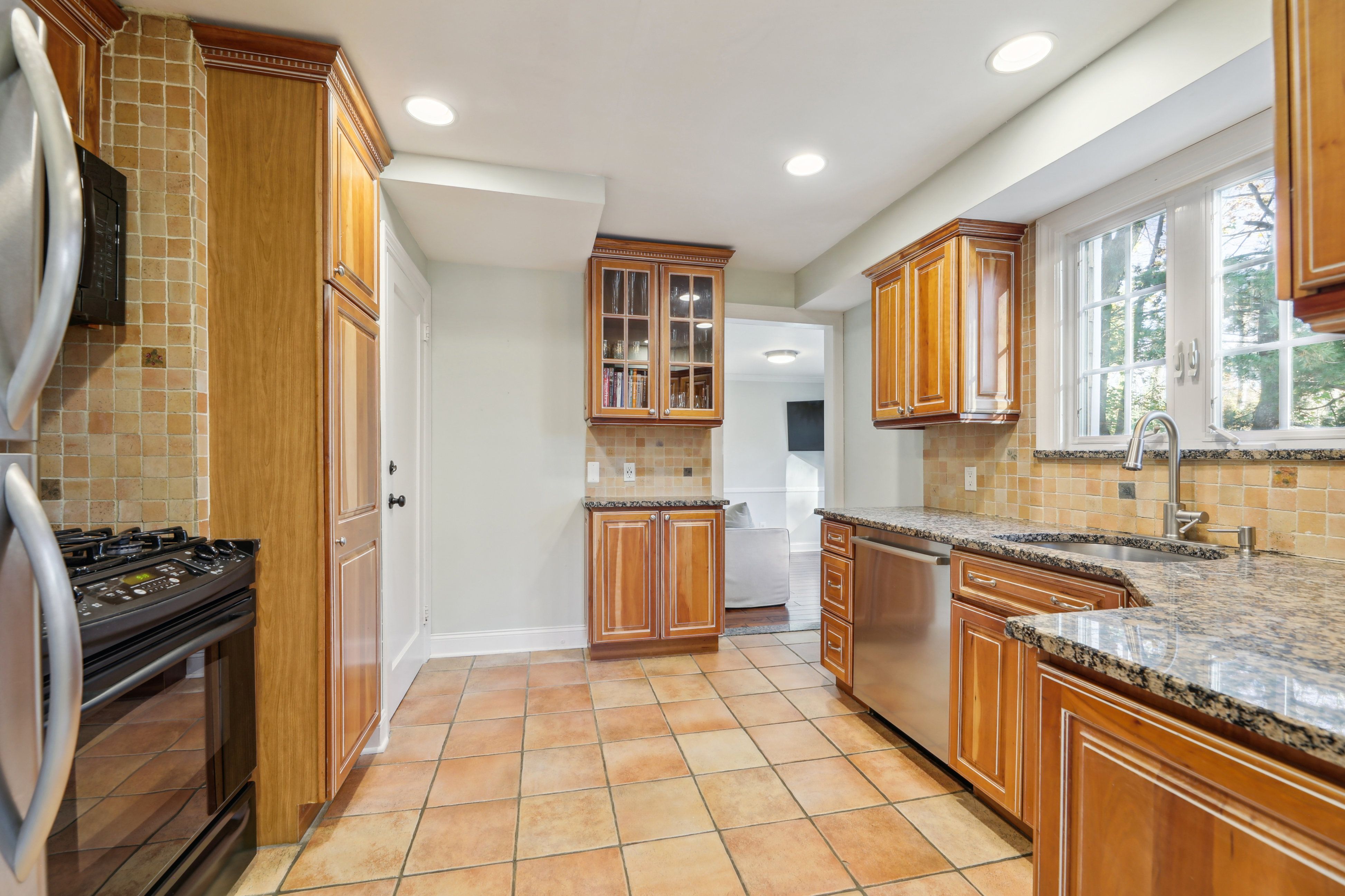 3 Ridgeview Avenue 