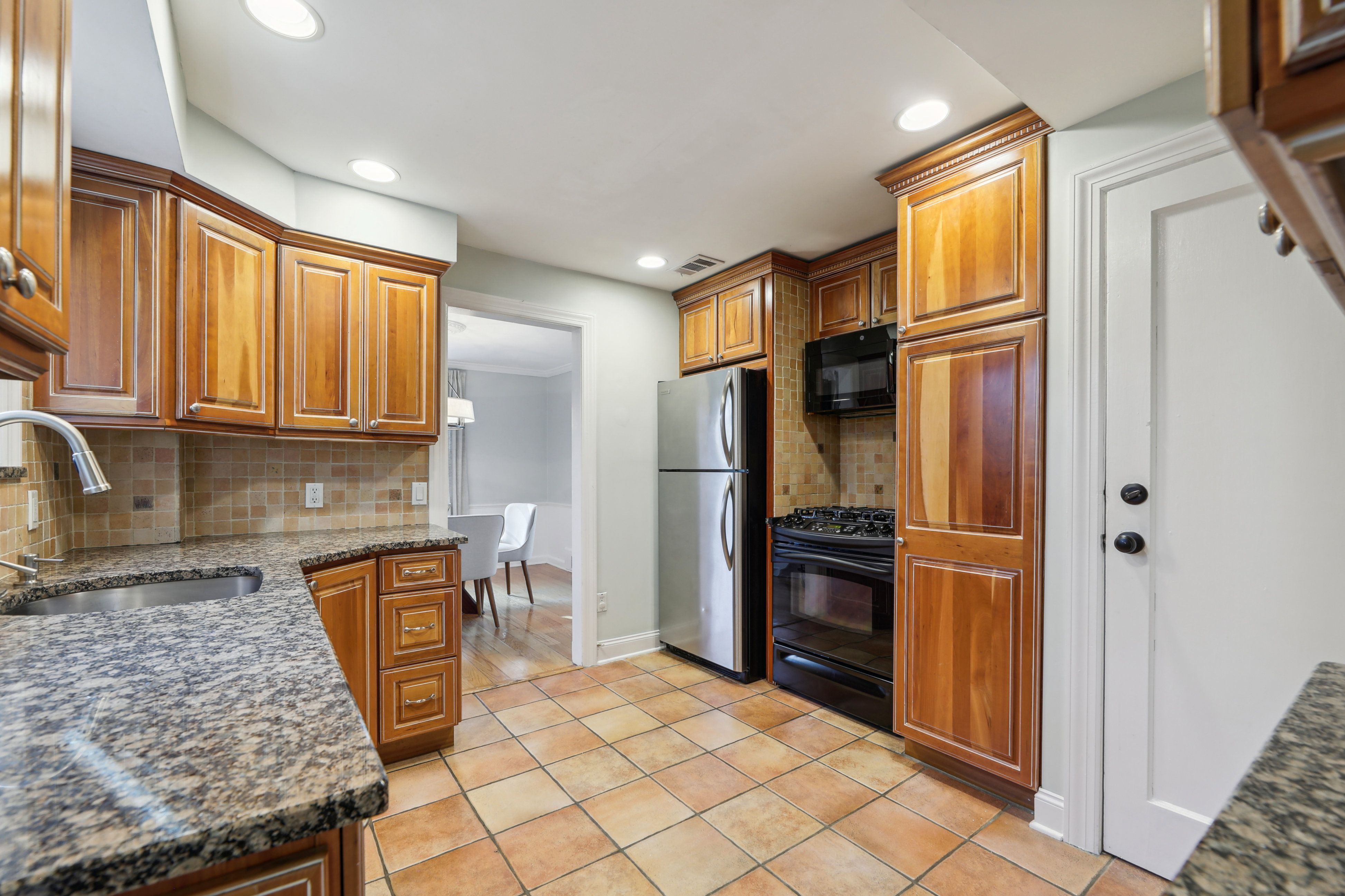 3 Ridgeview Avenue 