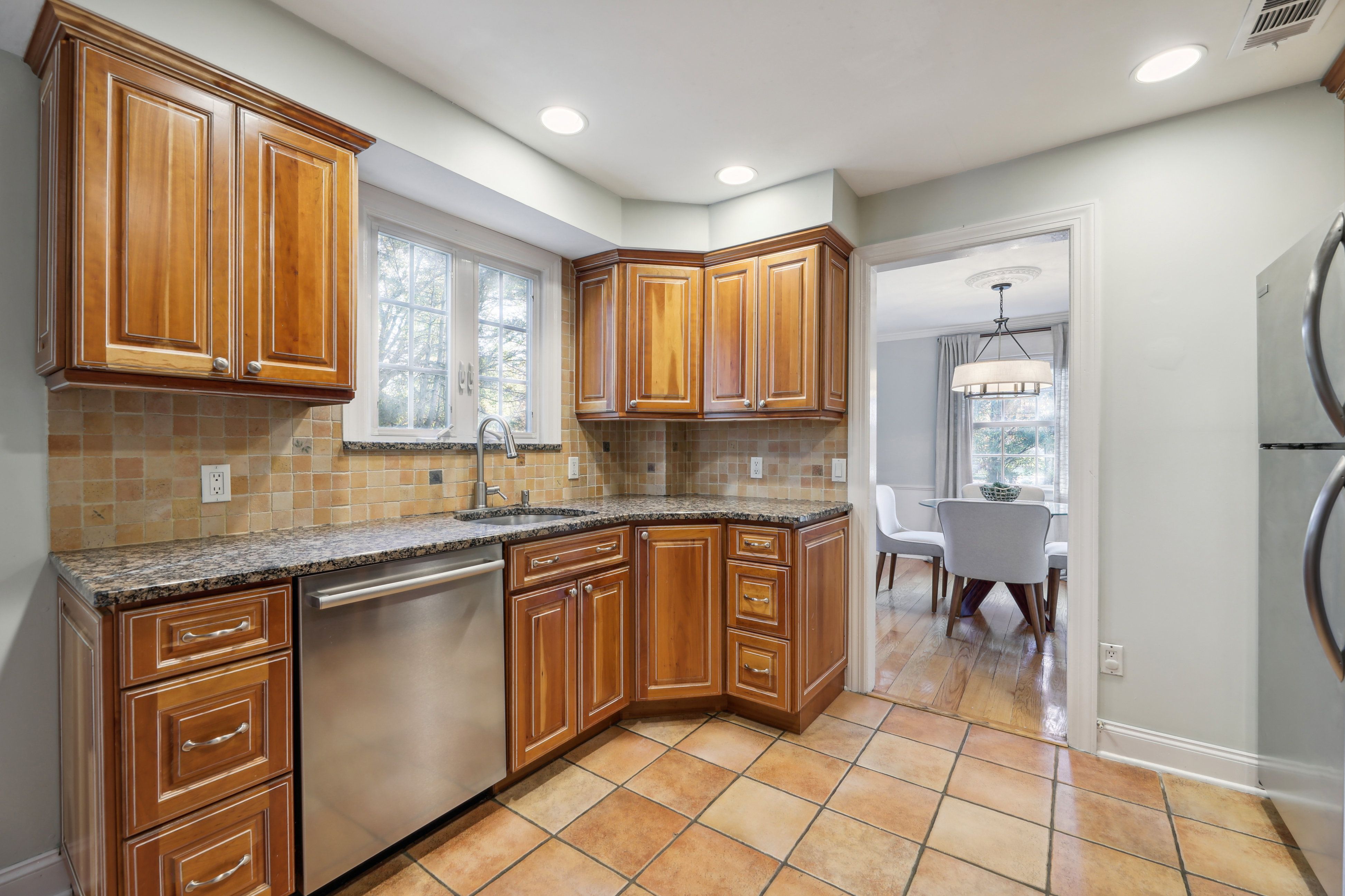 3 Ridgeview Avenue 