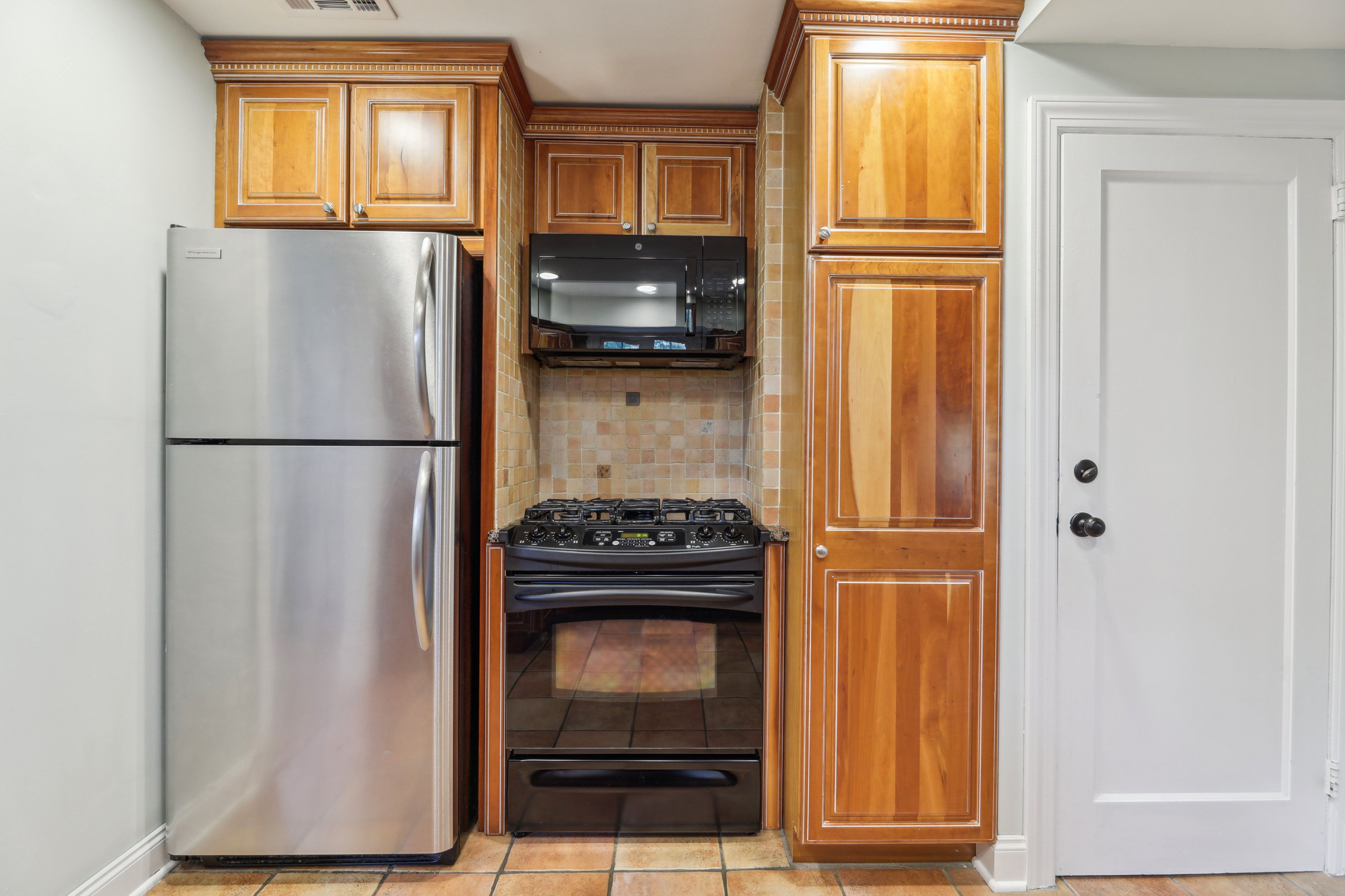 3 Ridgeview Avenue 